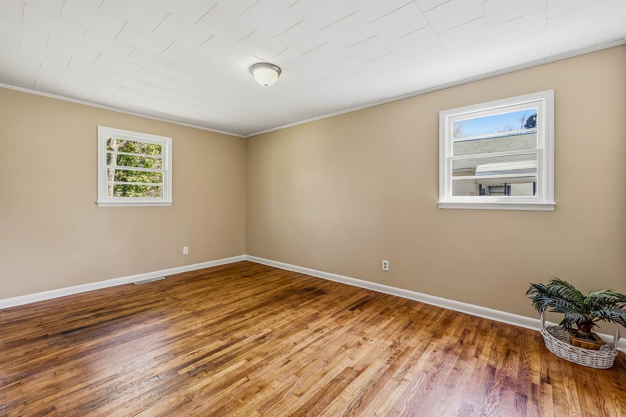 522 W Robinson Street Property Photo 8