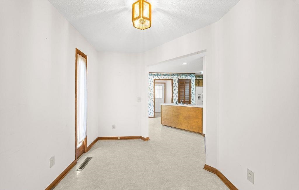 204 Birchwood Drive Property Photo 9