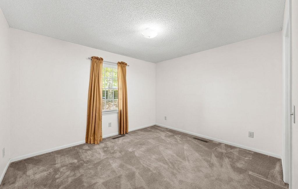 204 Birchwood Drive Property Photo 16