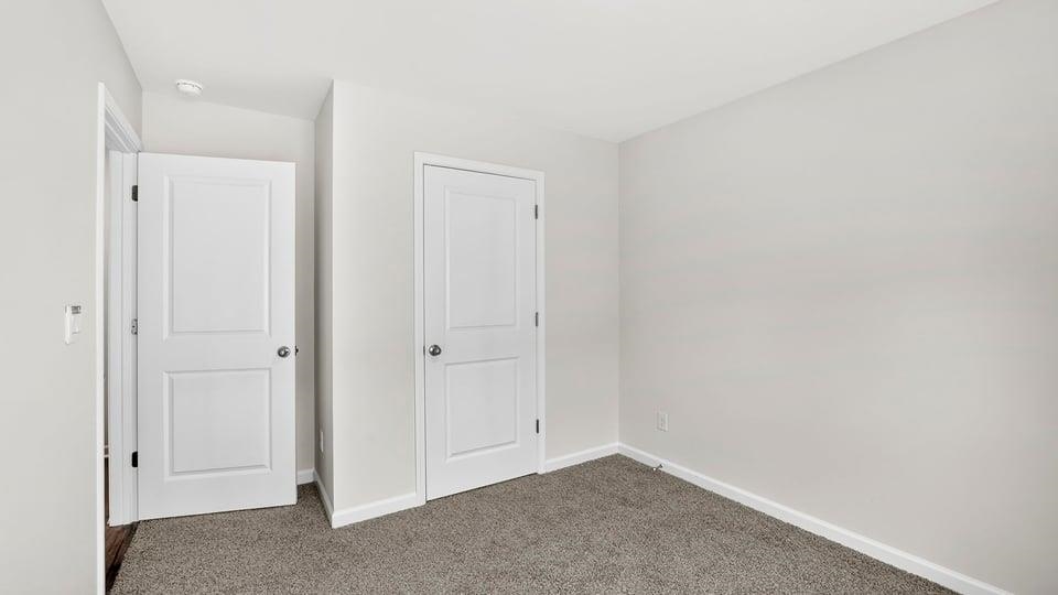 718 North Ivyblake Court Property Photo 9