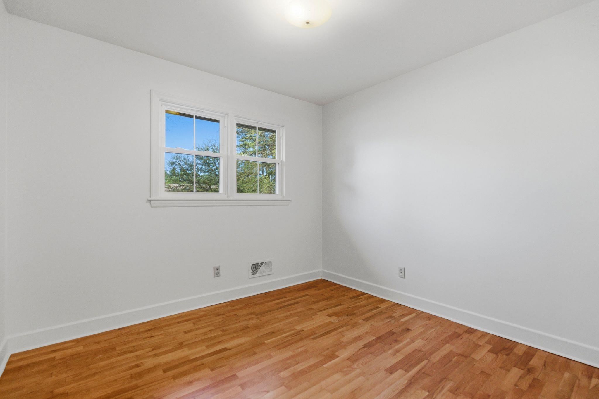 19 Wofford St Property Photo 23