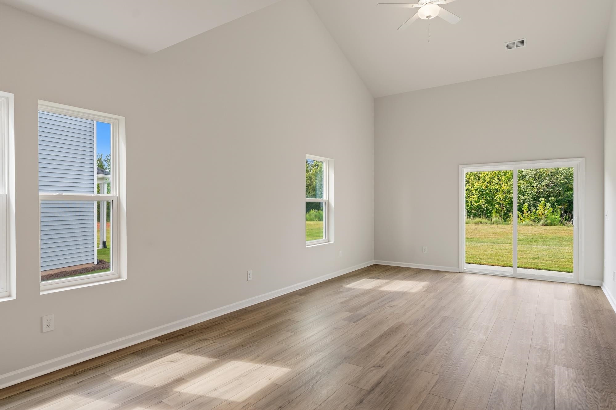 2301 Mill Loop Property Photo 6