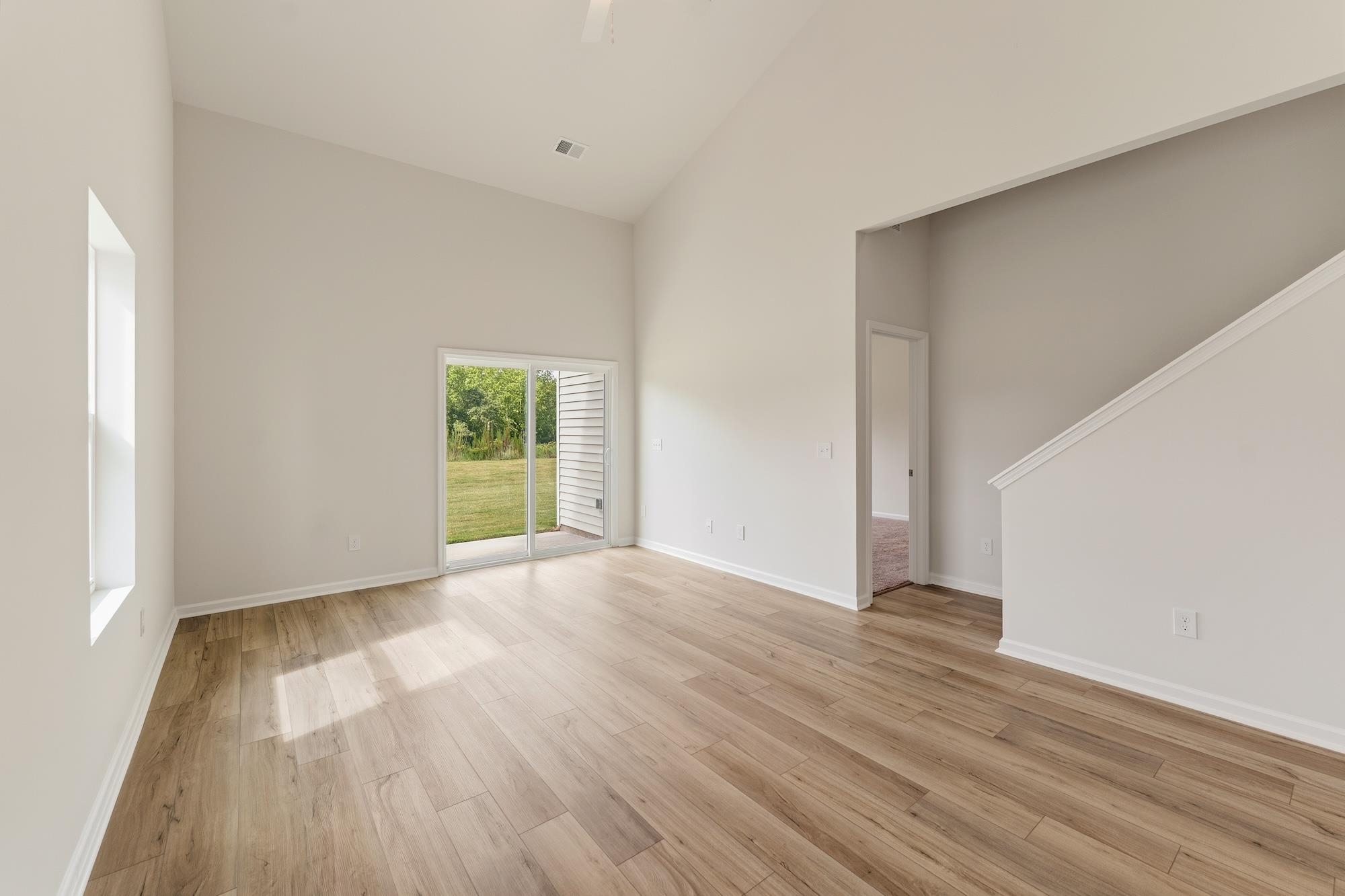 2301 Mill Loop Property Photo 8