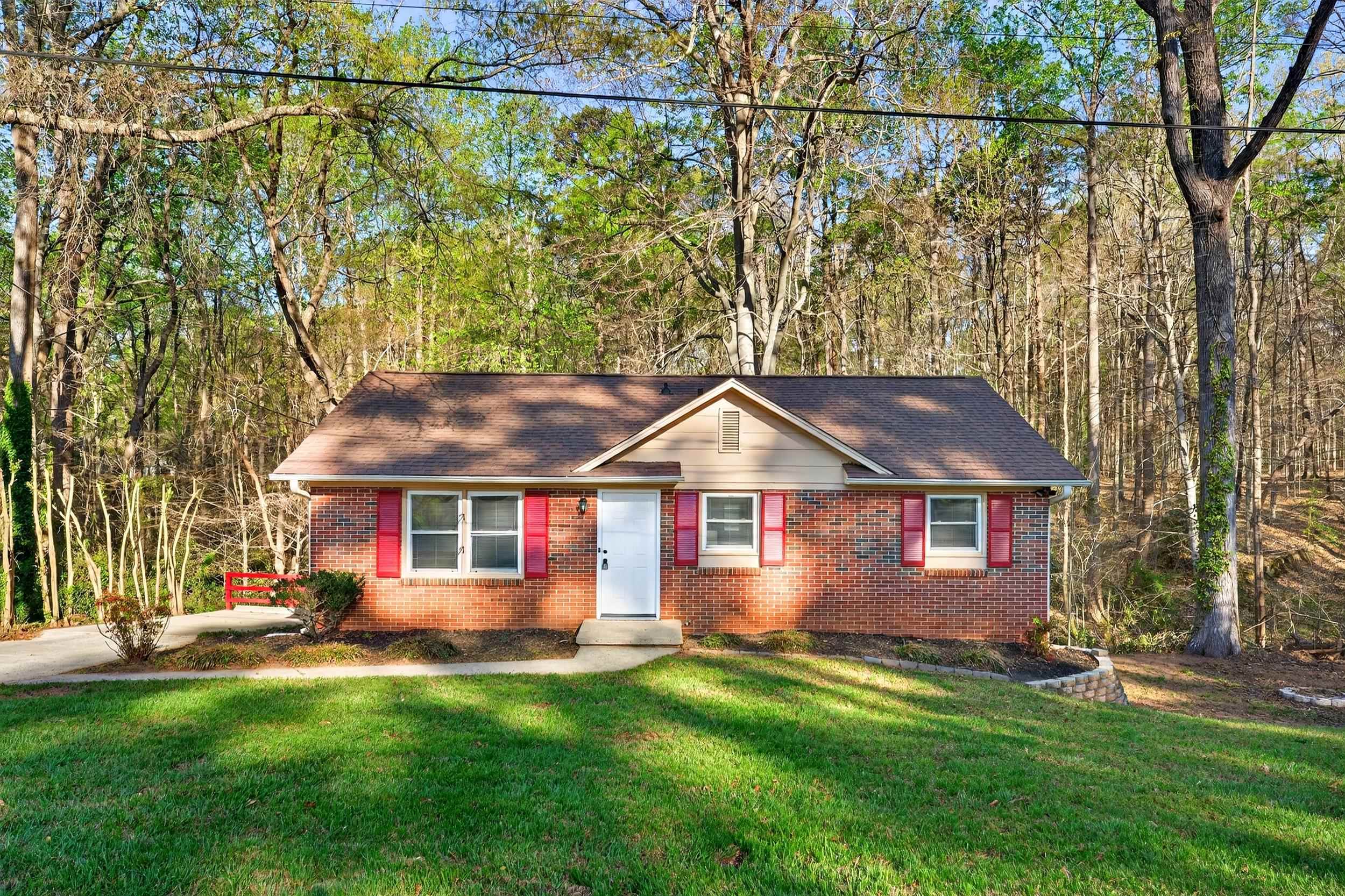 412 Brookside Drive Property Photo 1