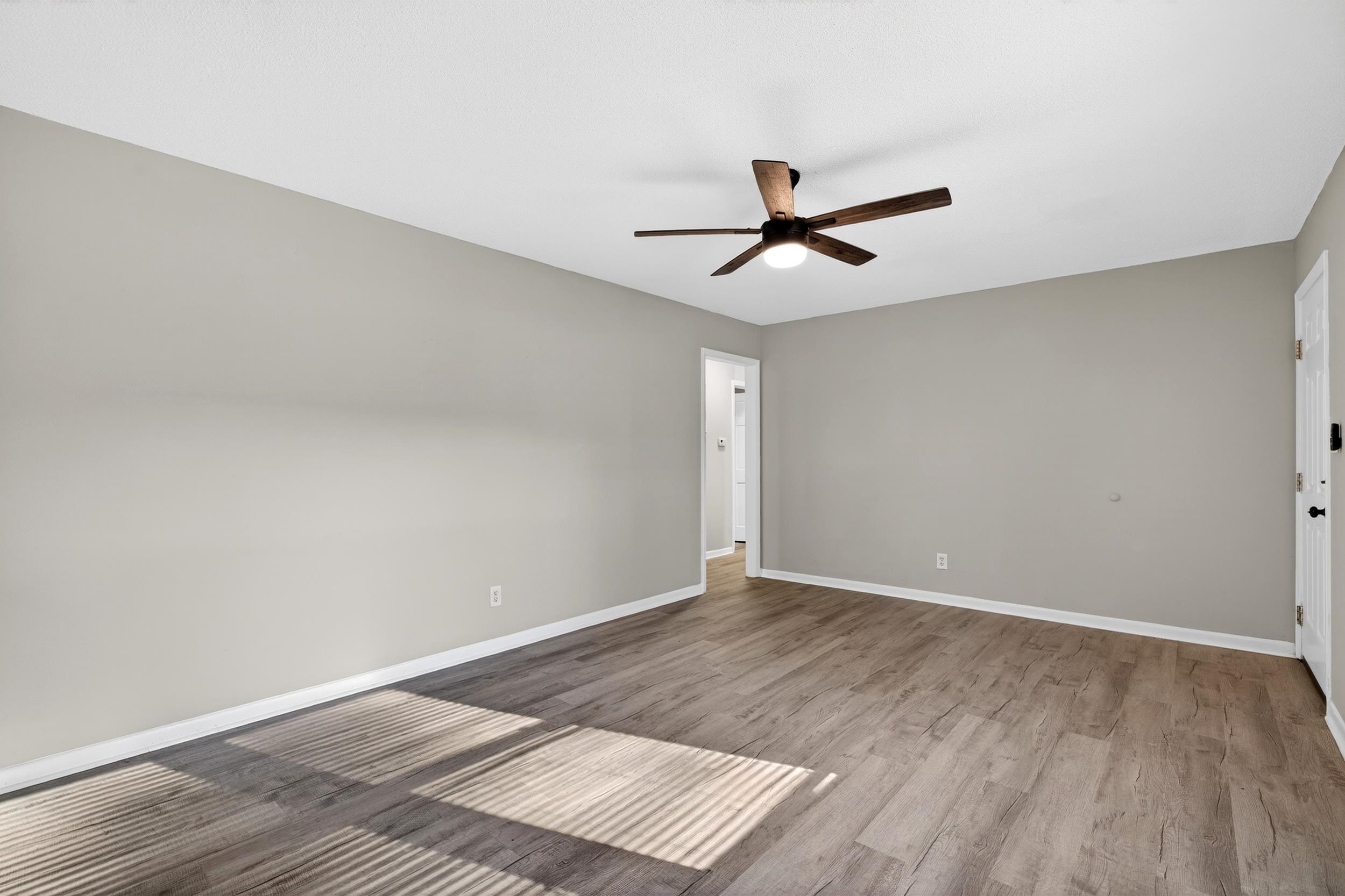 412 Brookside Drive Property Photo 10