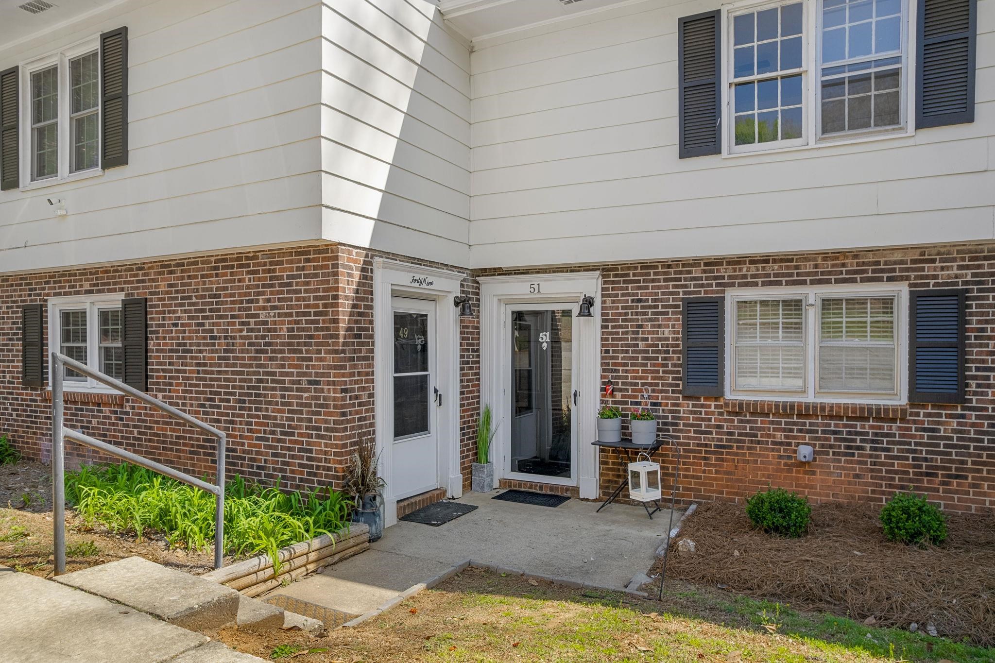 51 Summercreek Drive Property Photo 3