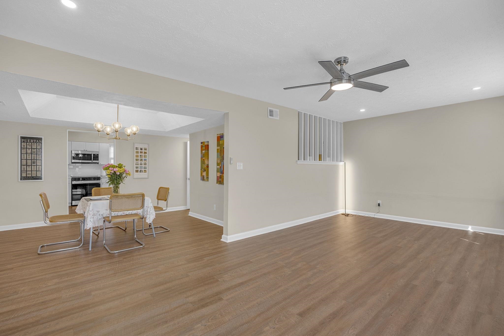 51 Summercreek Drive Property Photo 12