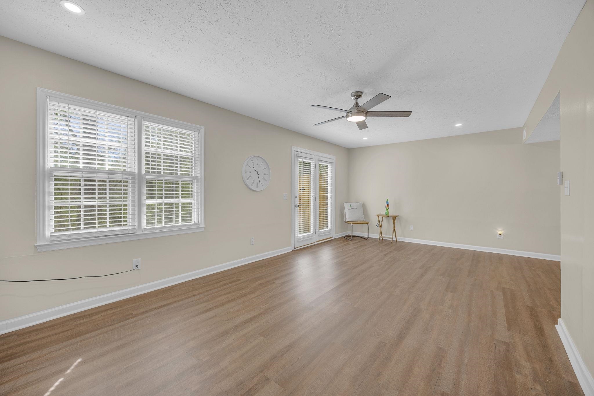 51 Summercreek Drive Property Photo 14