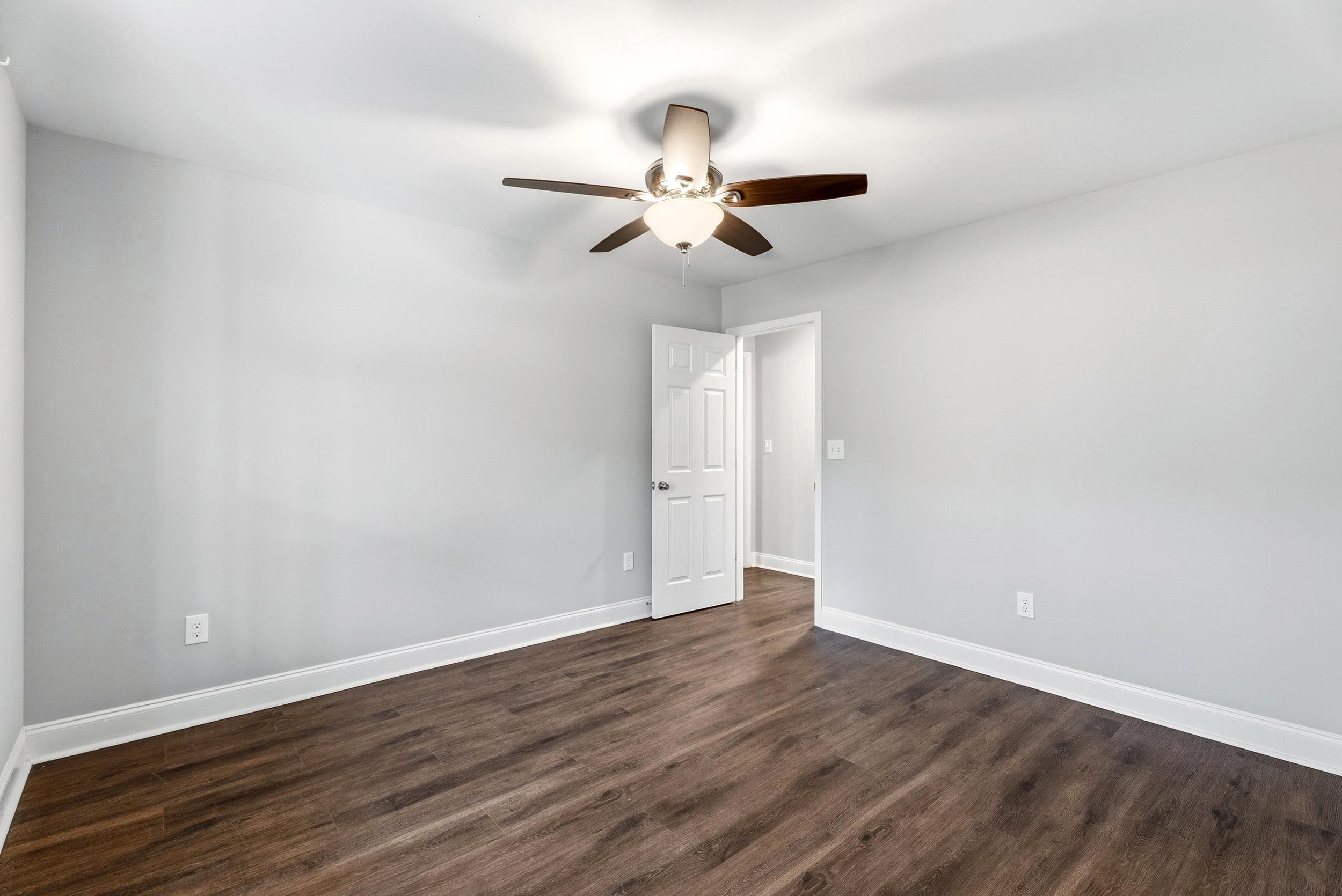 200 Mosley Road Property Photo 19