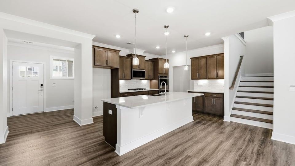 1001 Gresham Place Property Photo 8