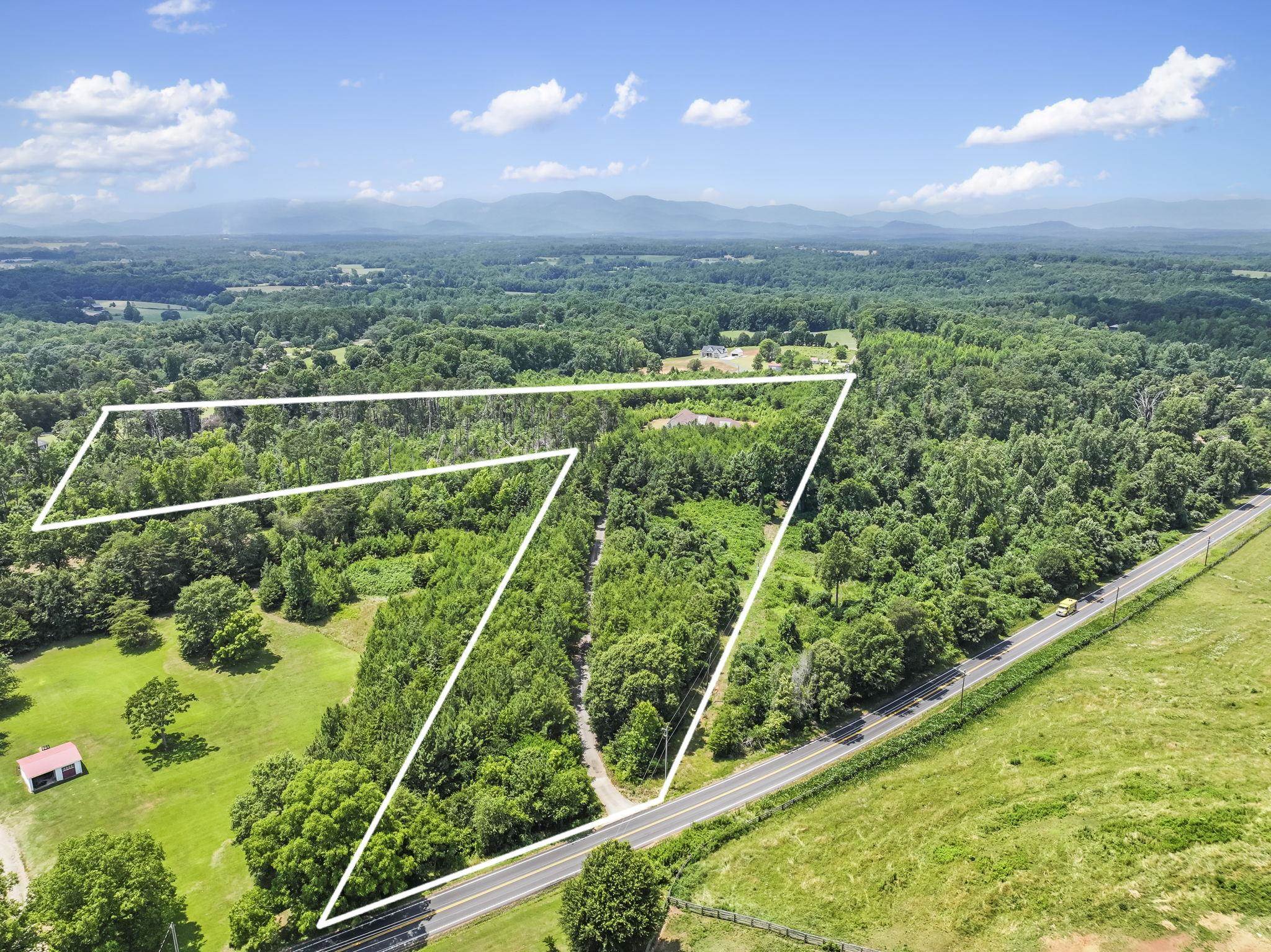 6735 Highway 357 Property Photo 4