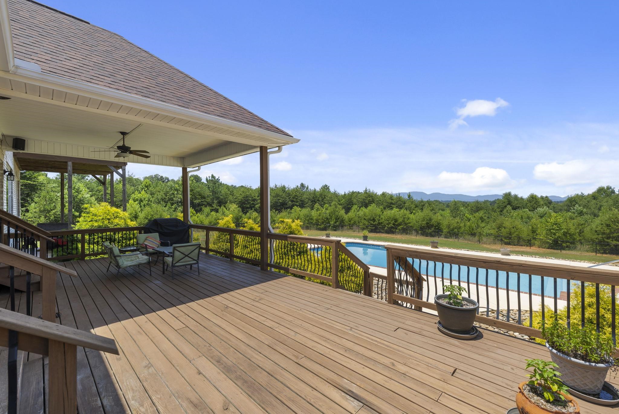 6735 Highway 357 Property Photo 12