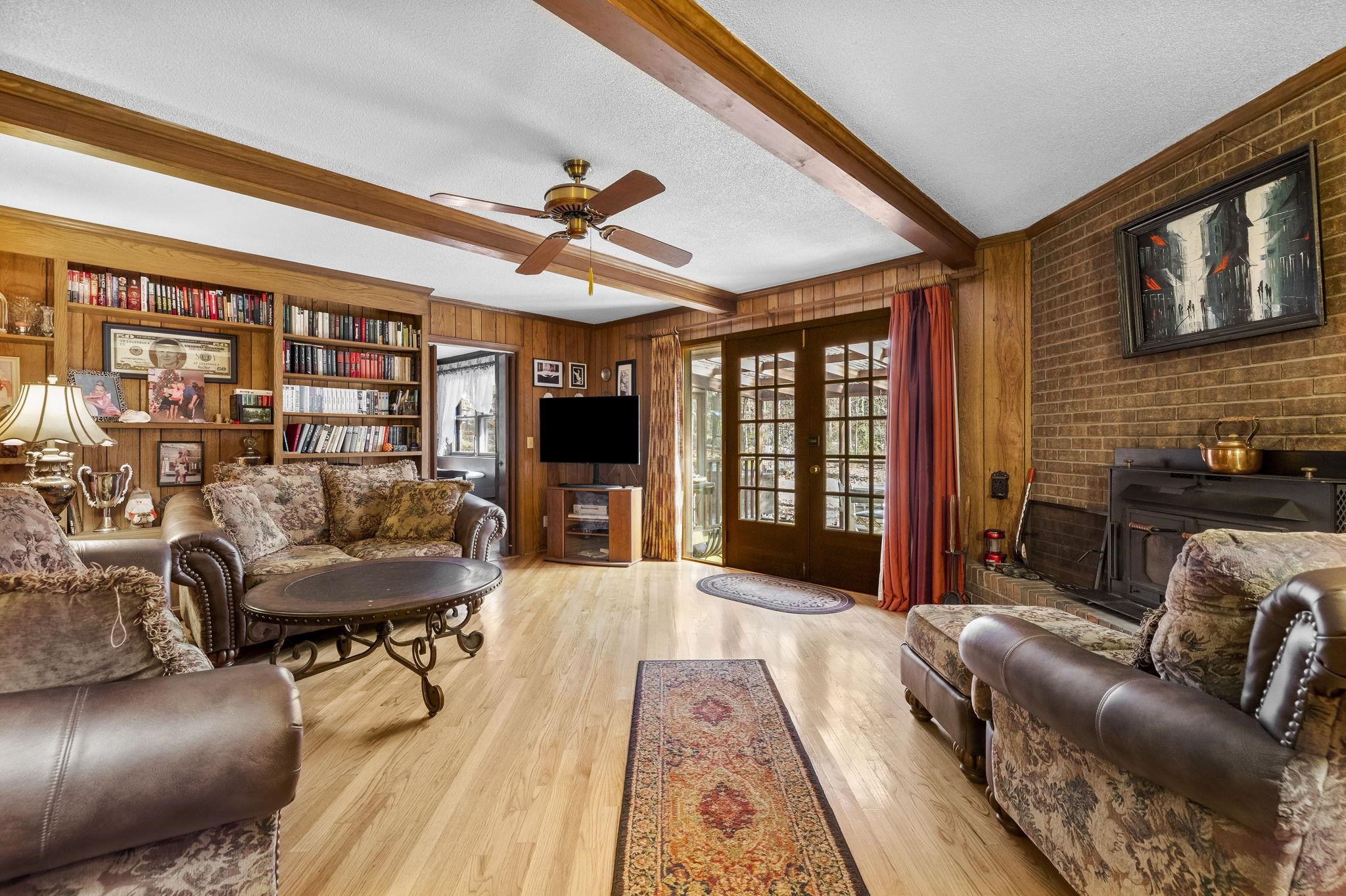 132 Rosecrest Road Property Photo 4