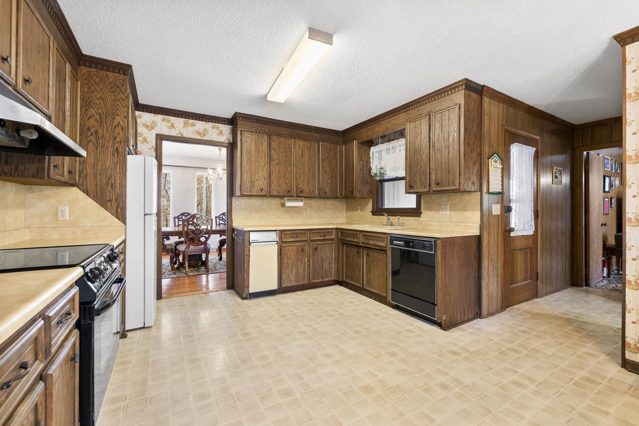 132 Rosecrest Road Property Photo 7