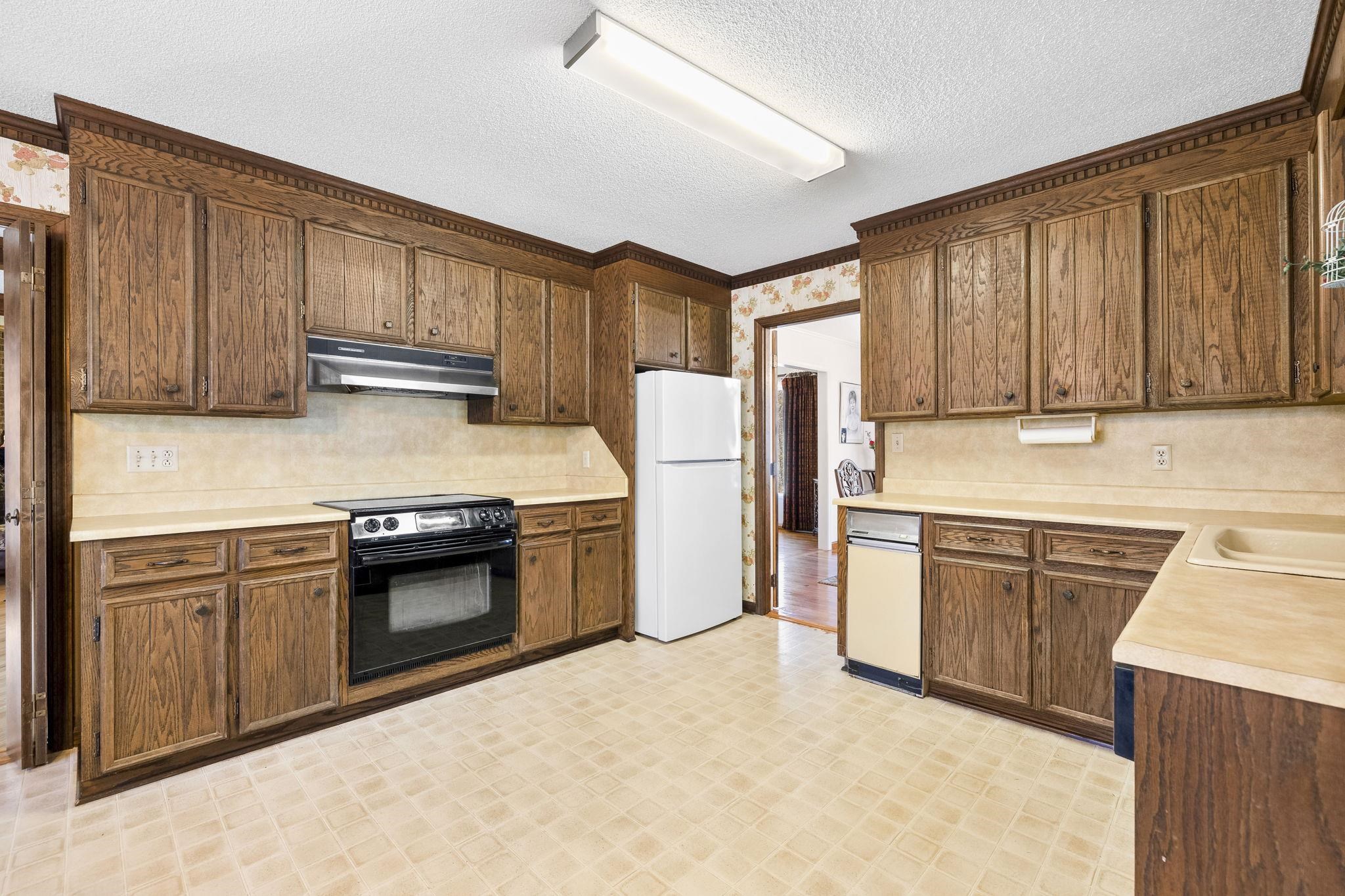 132 Rosecrest Road Property Photo 8