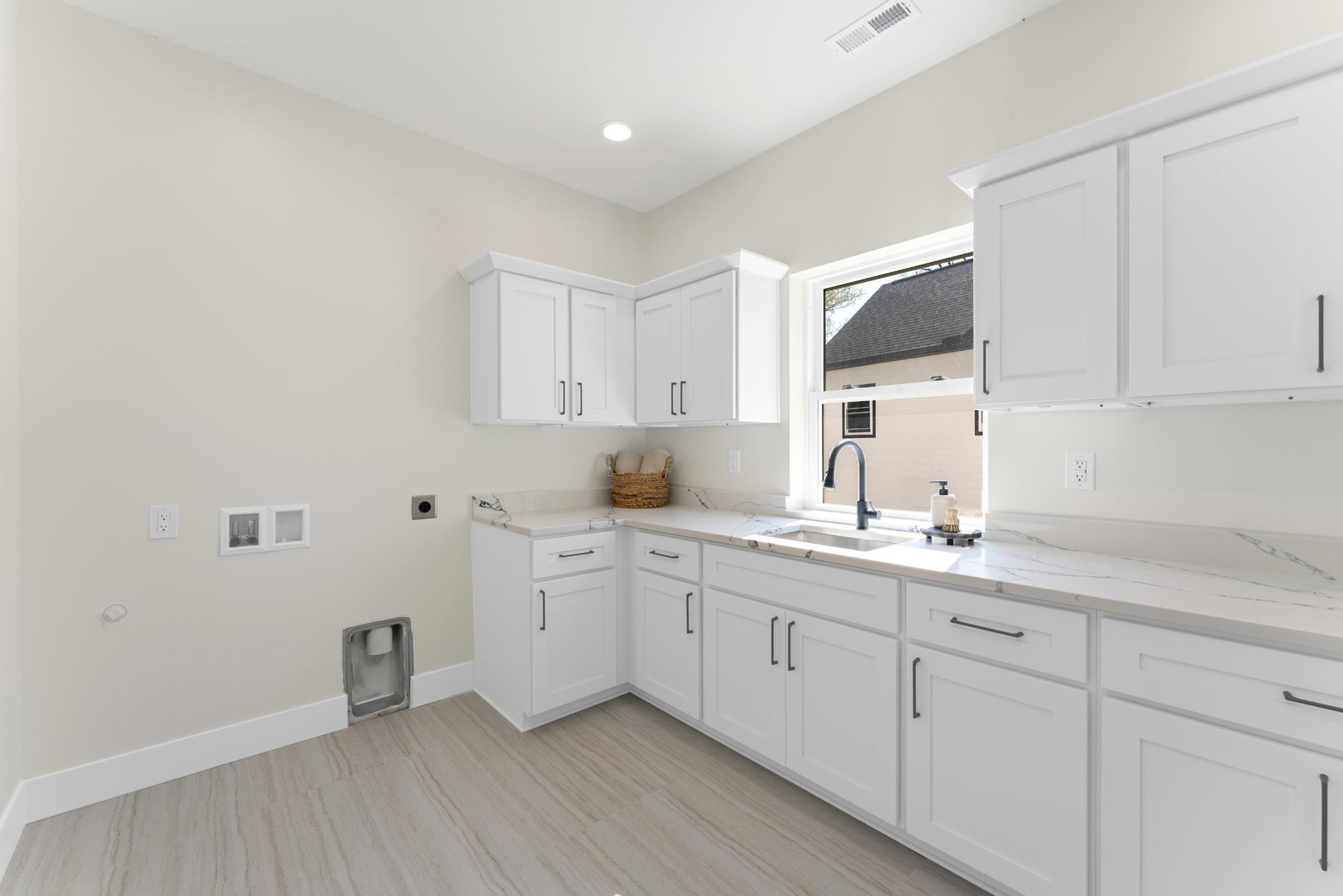 651 Narrow Circle Property Photo 41