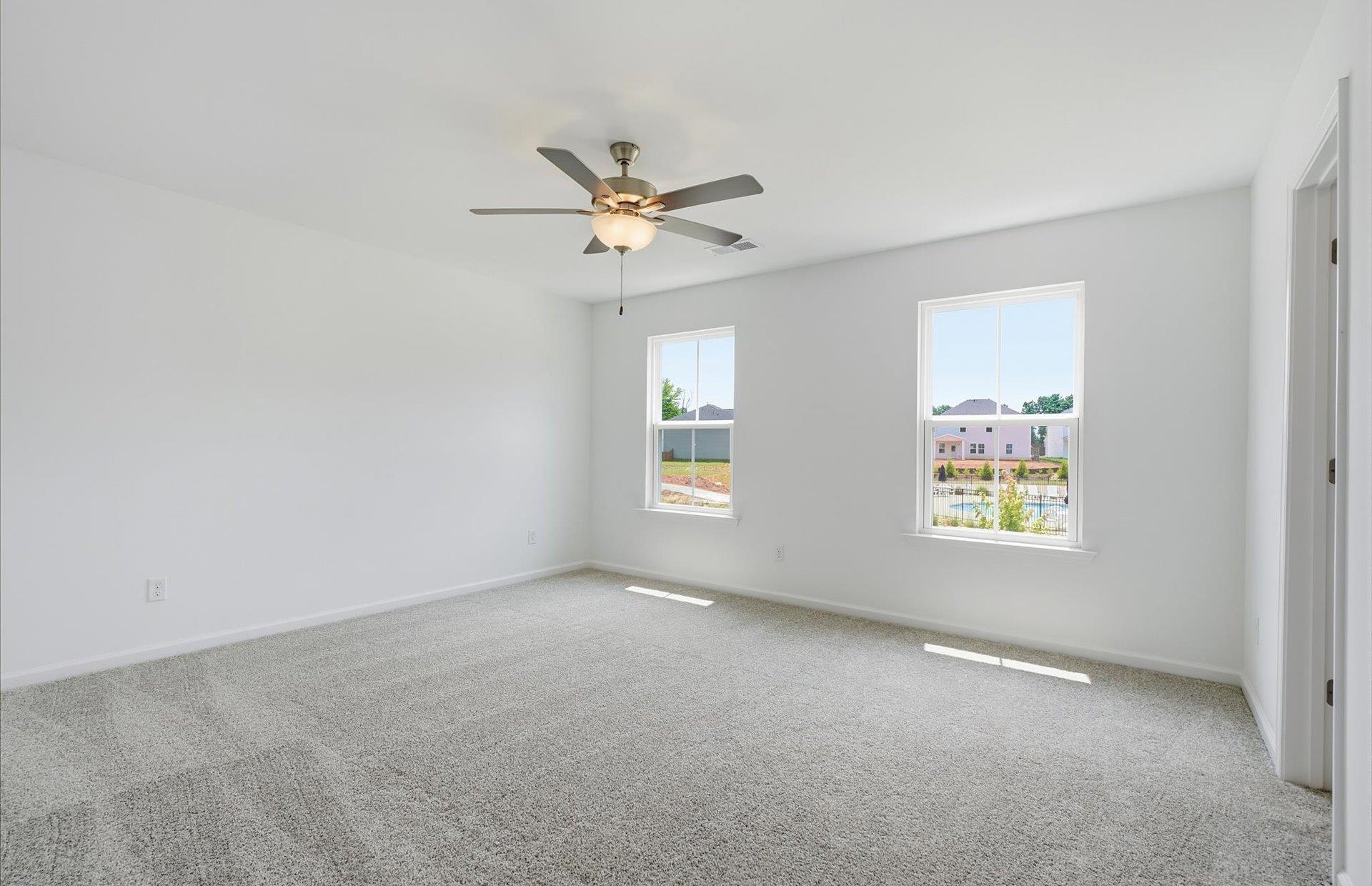 1043 Whitefox Drive Property Photo 16