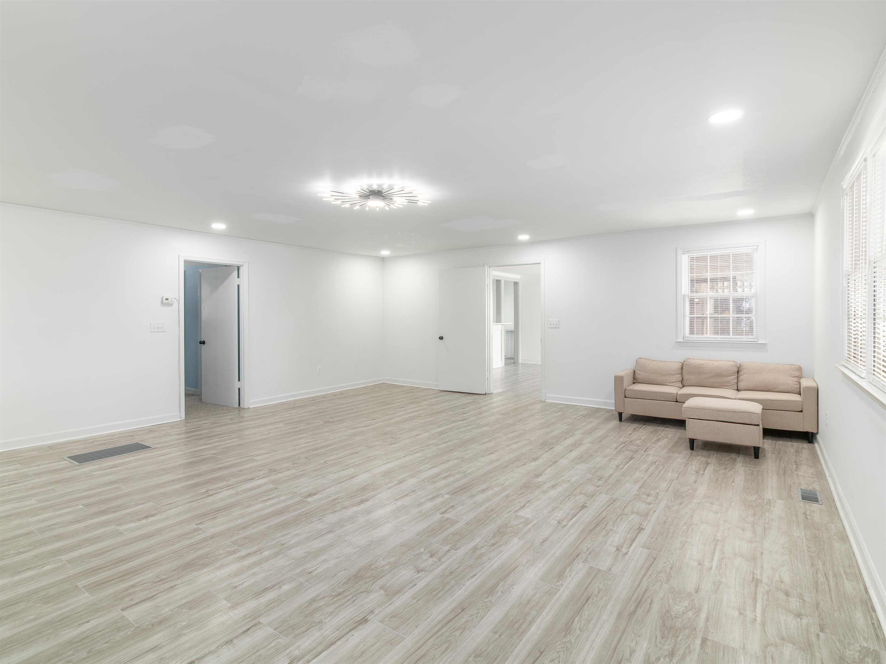 6509 Highway 215 Property Photo 3