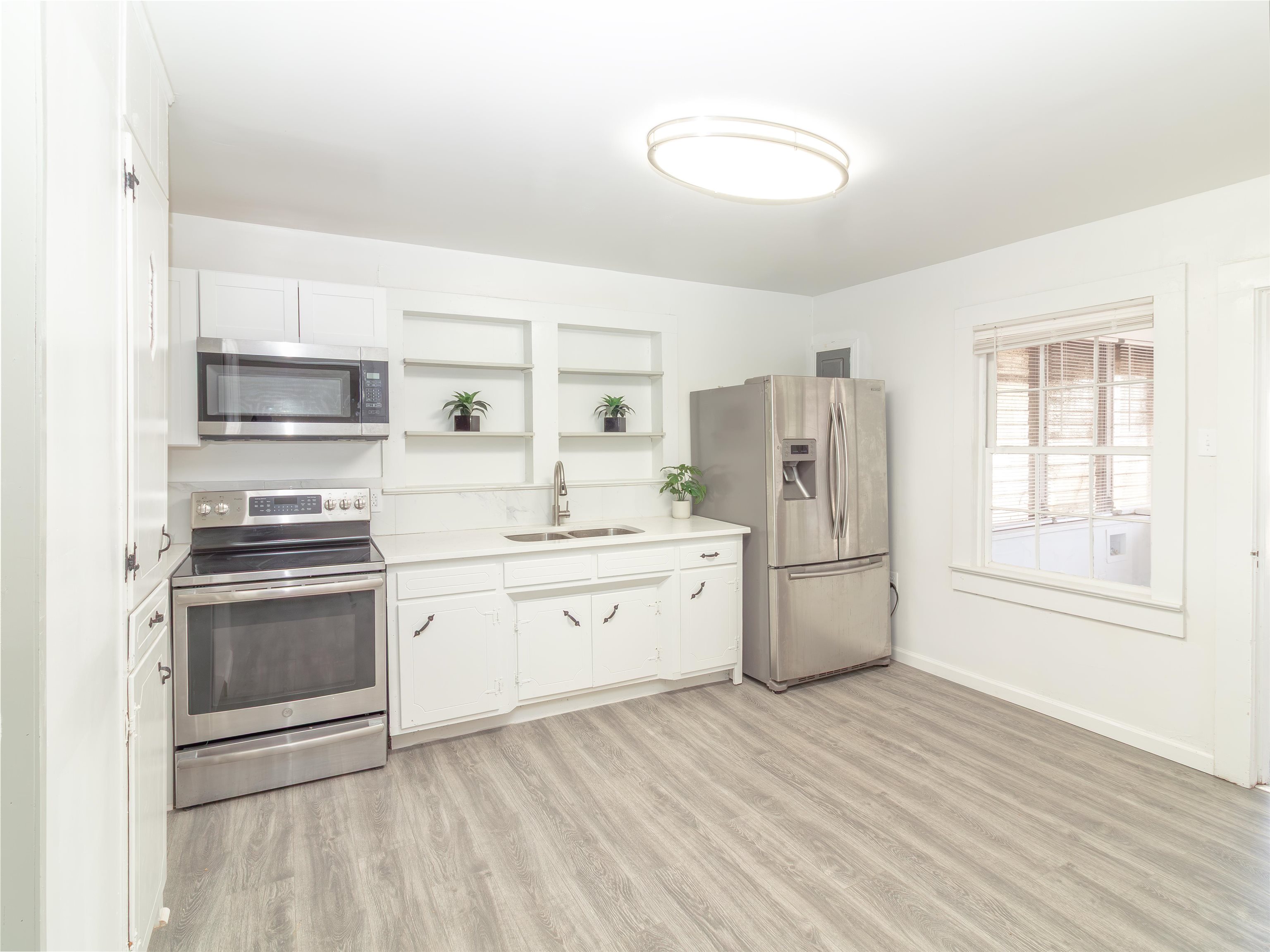 6509 Highway 215 Property Photo 14