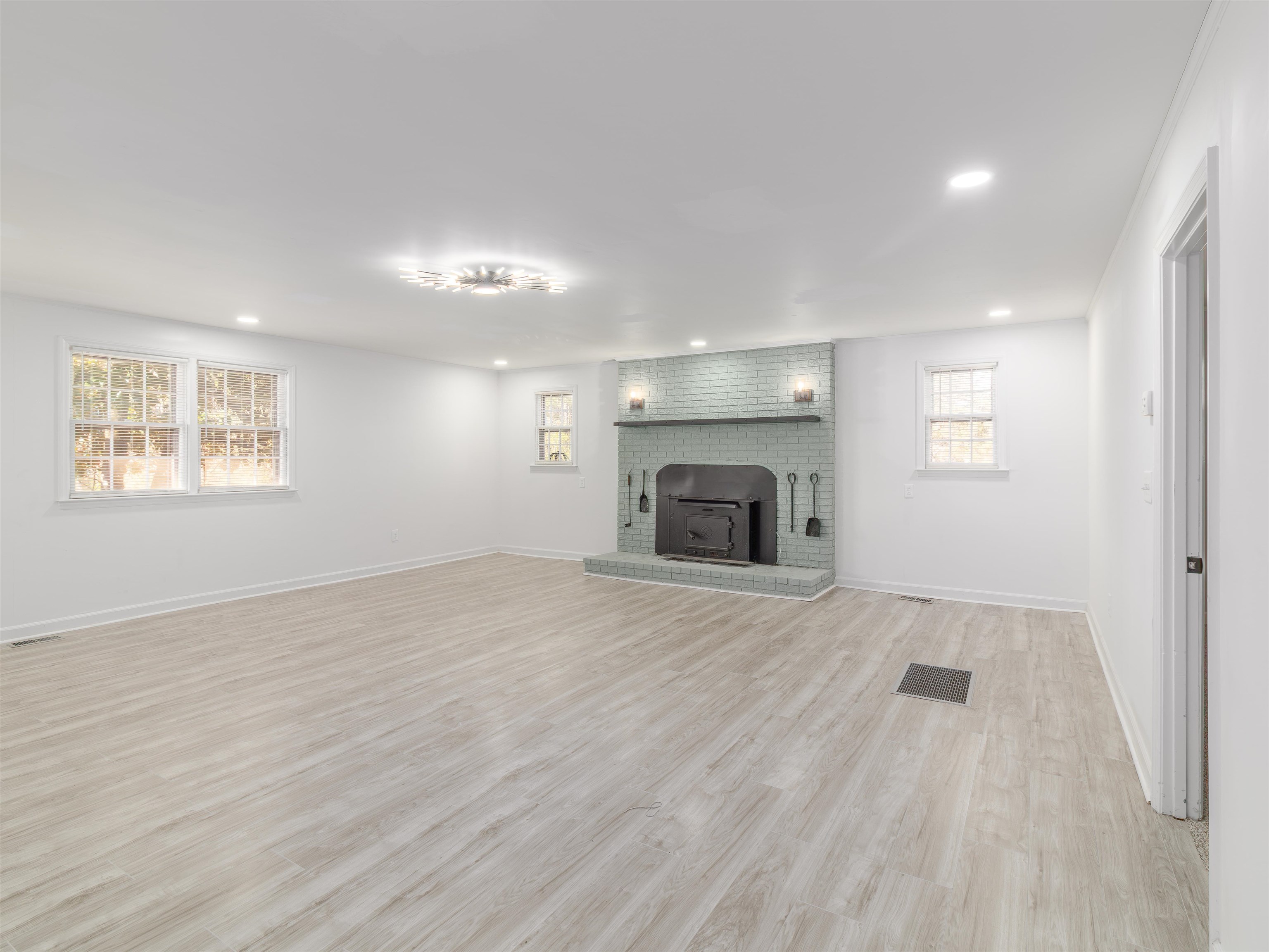 6509 Highway 215 Property Photo 24