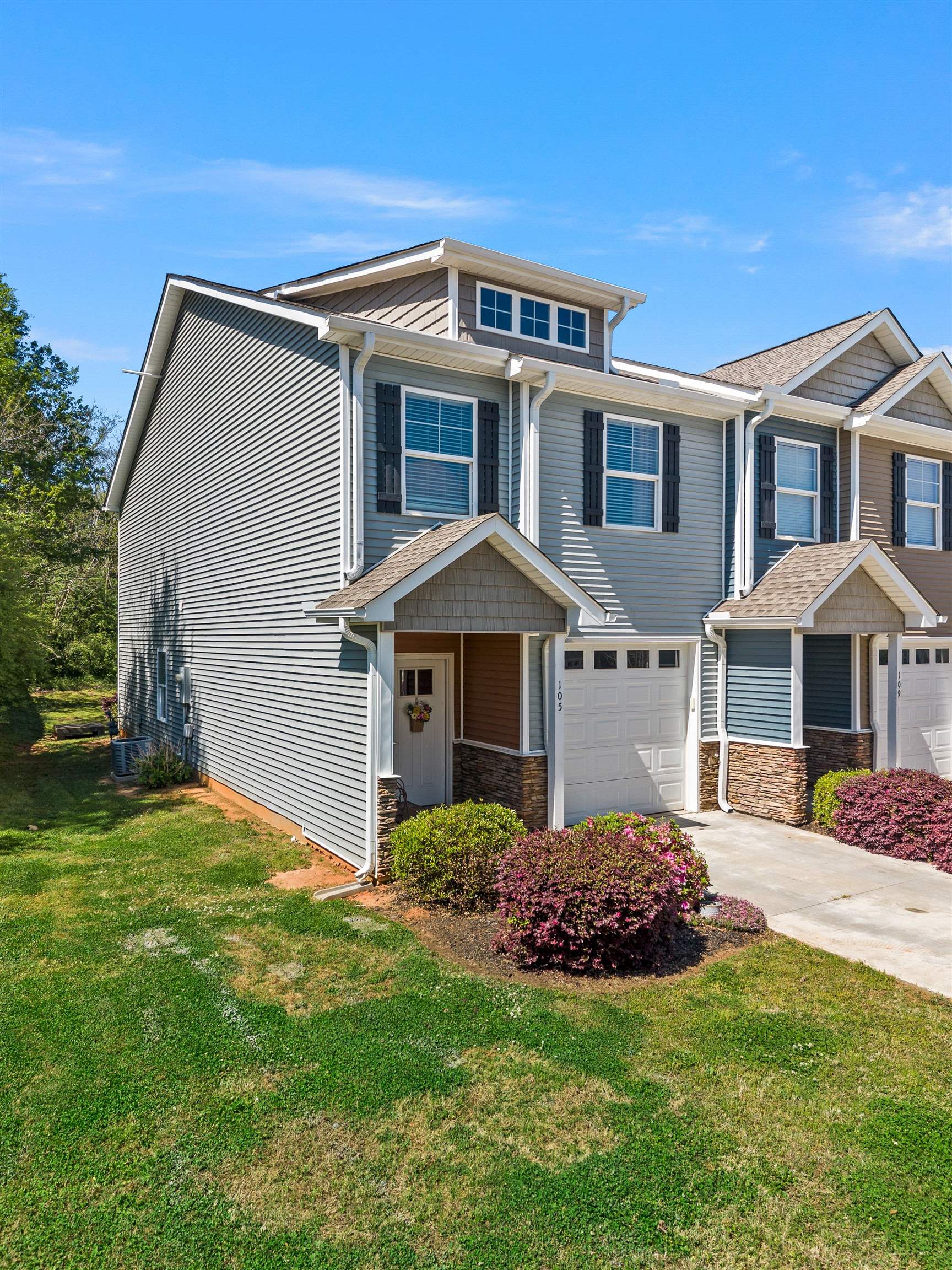 105 Valley Creek Drive Property Photo 32