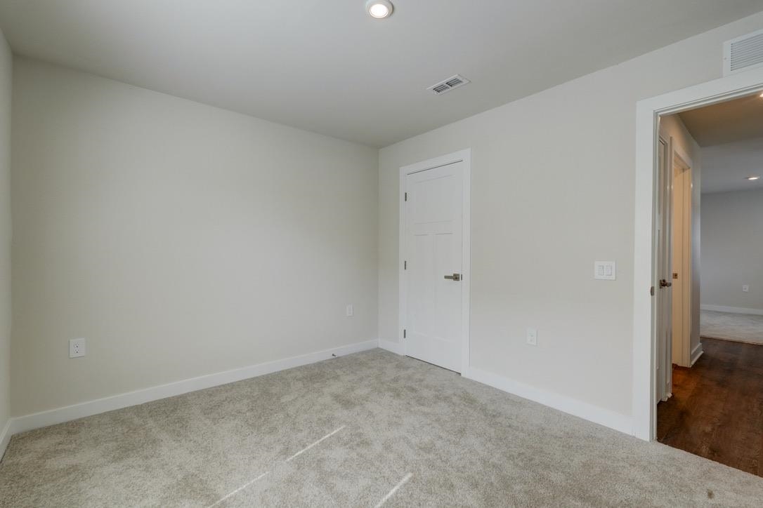 917 Blue Willow Court Property Photo 7