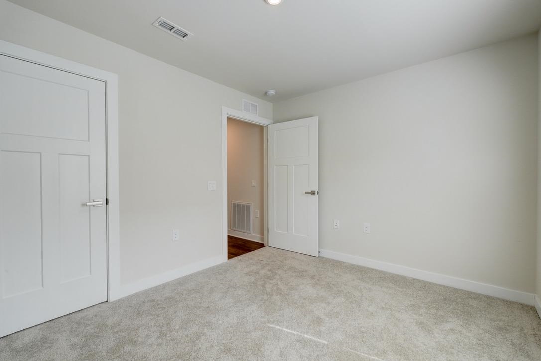 917 Blue Willow Court Property Photo 8