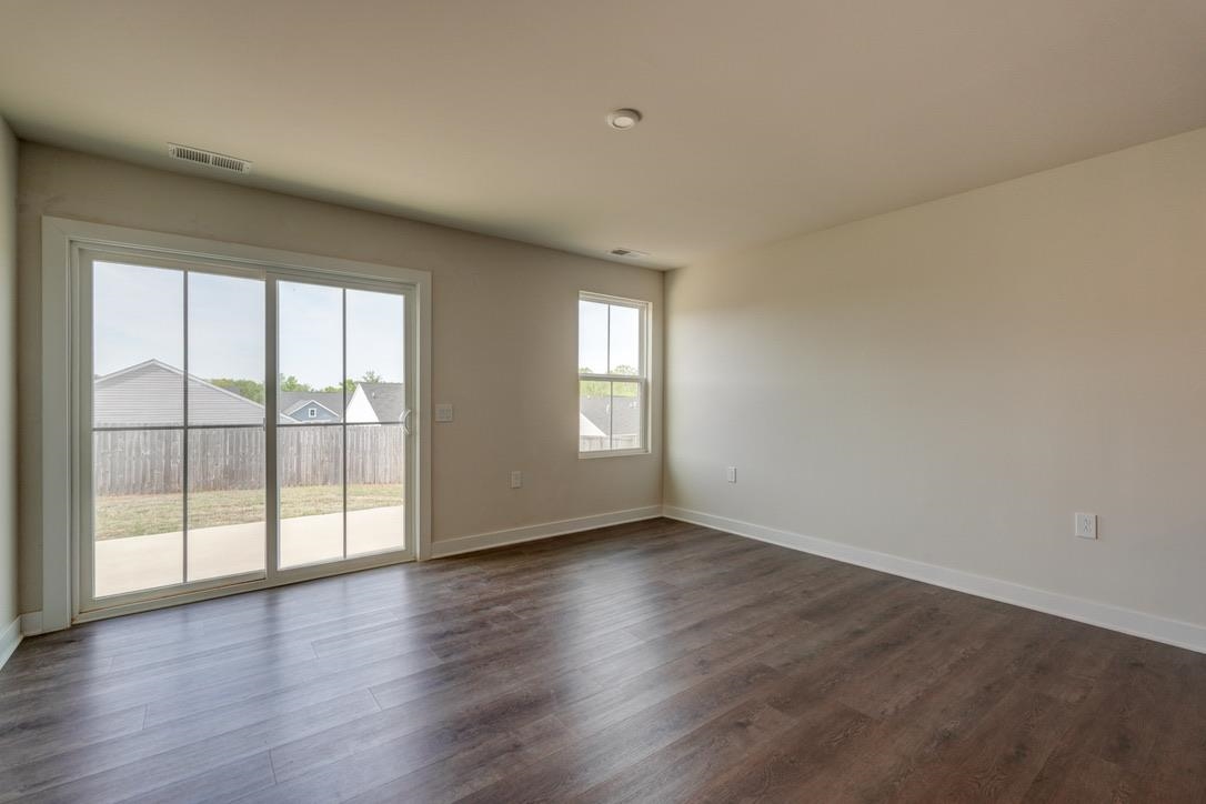 917 Blue Willow Court Property Photo 17