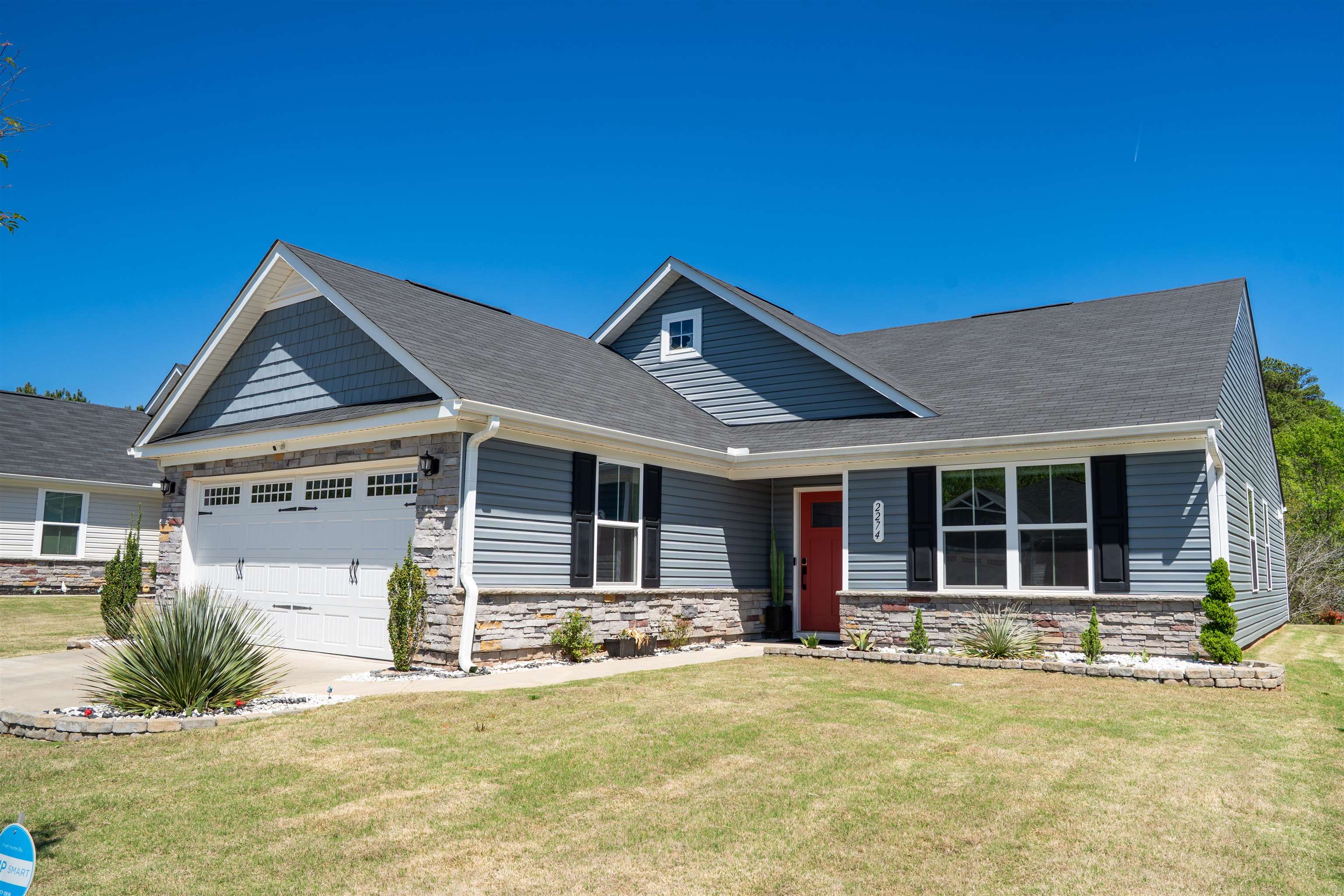 2274 Hemming Way Property Photo 3