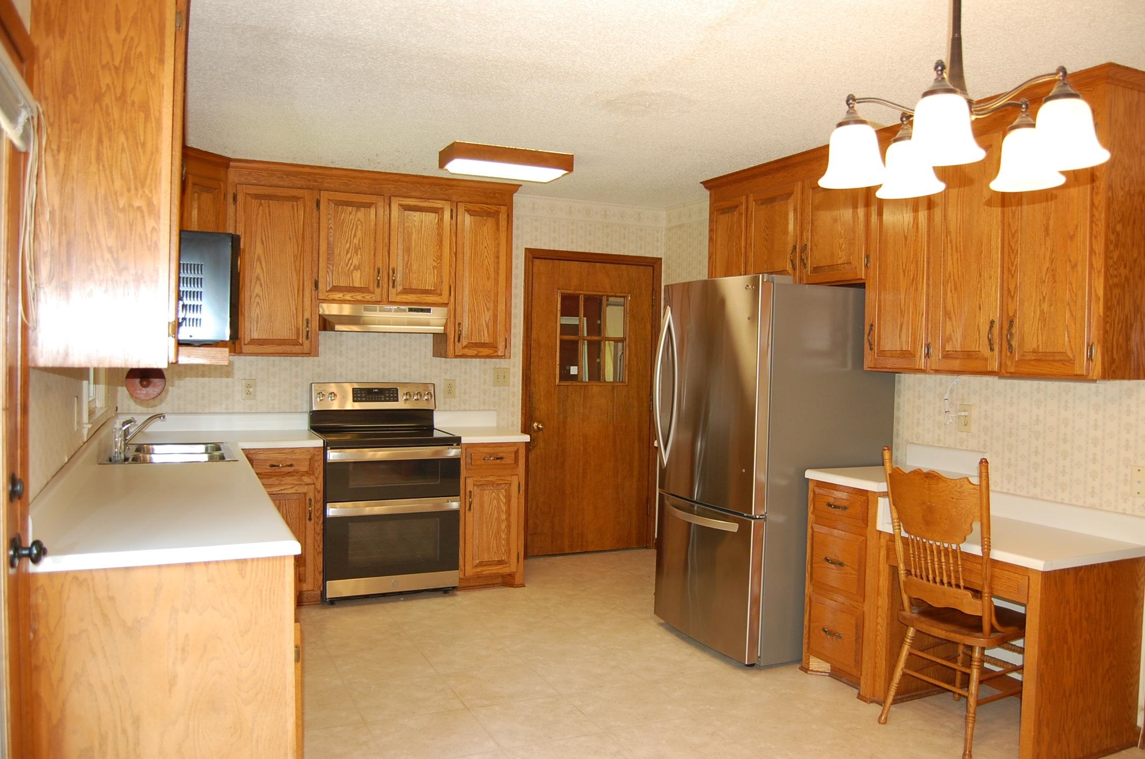 204 York Drive Property Photo 13