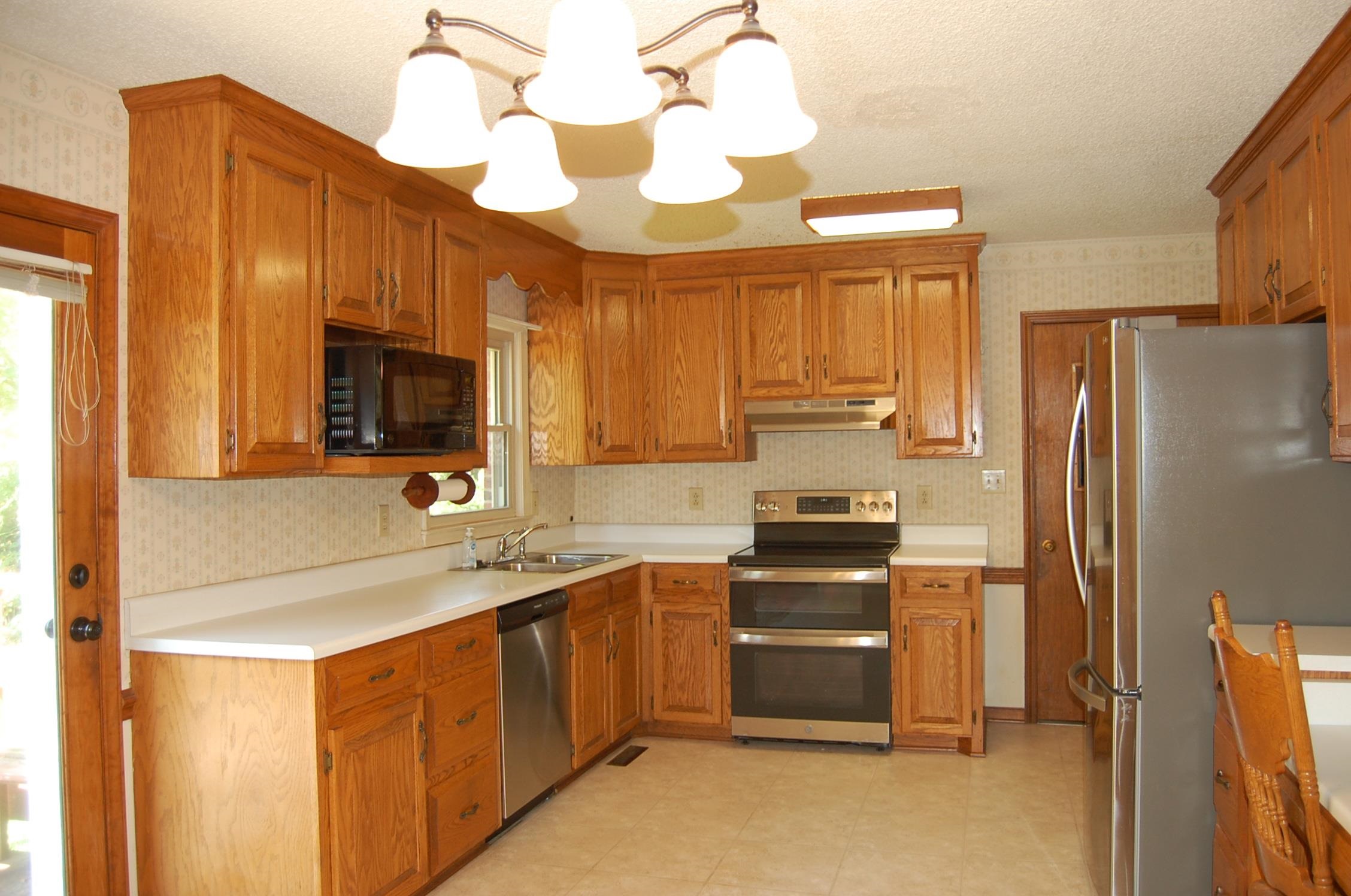 204 York Drive Property Photo 14