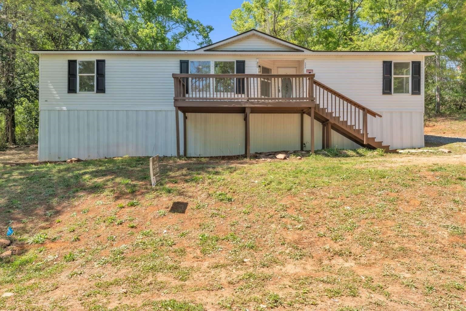 360 Hawk Hill Property Photo 1
