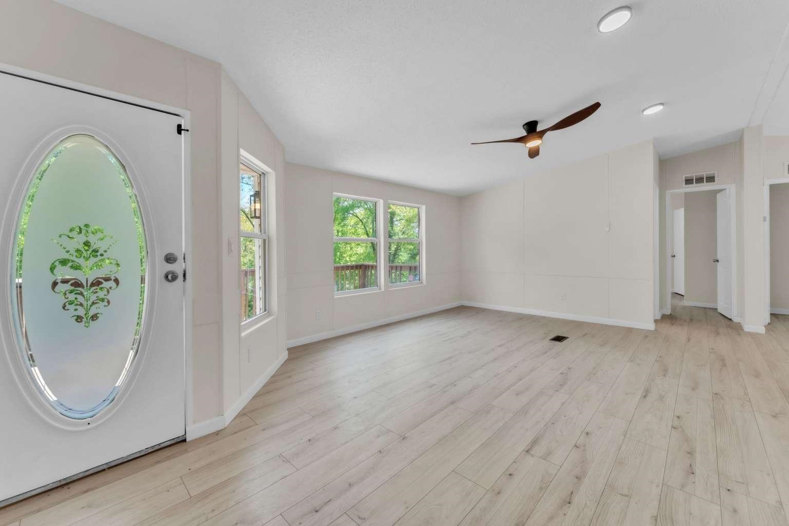 360 Hawk Hill Property Photo 3