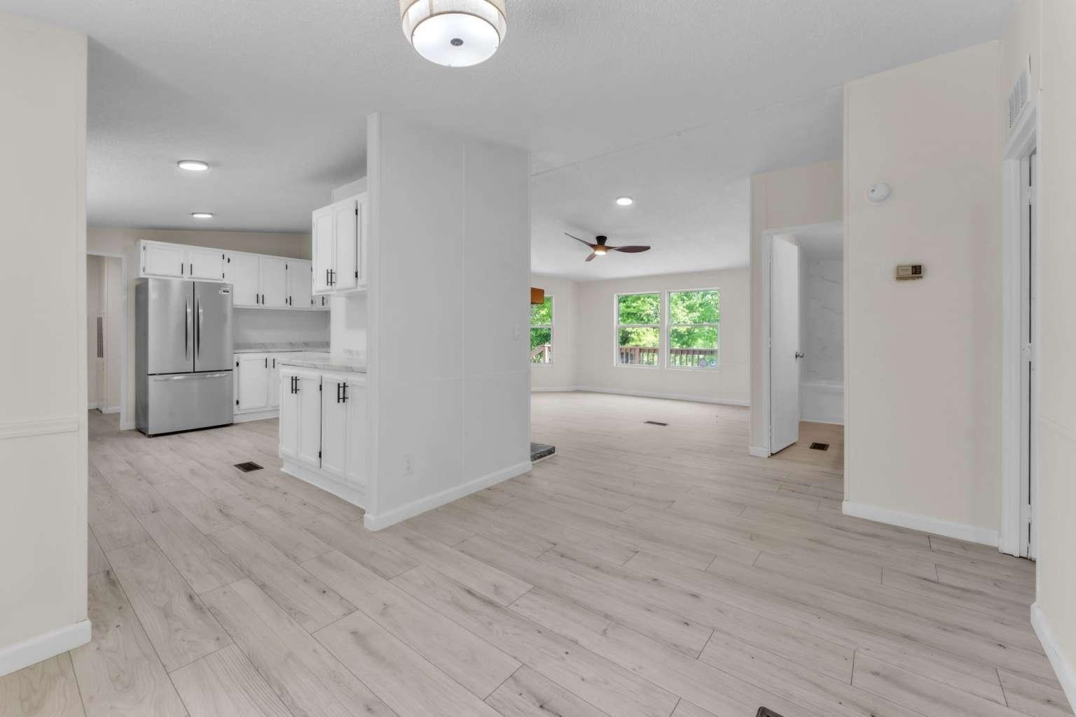 360 Hawk Hill Property Photo 8