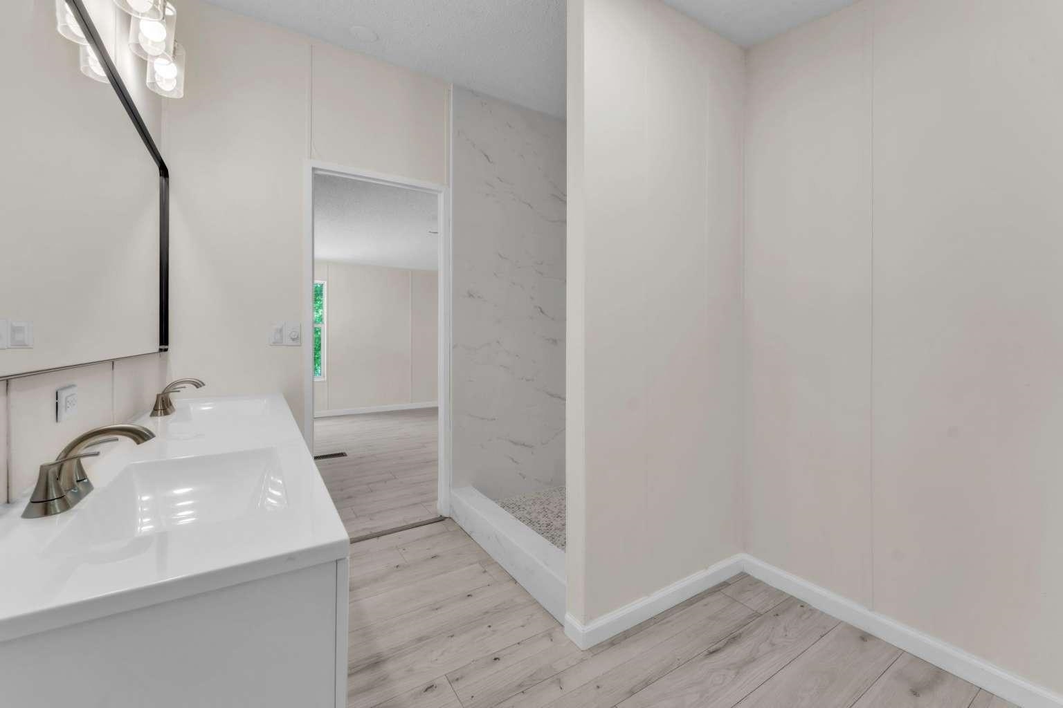 360 Hawk Hill Property Photo 15