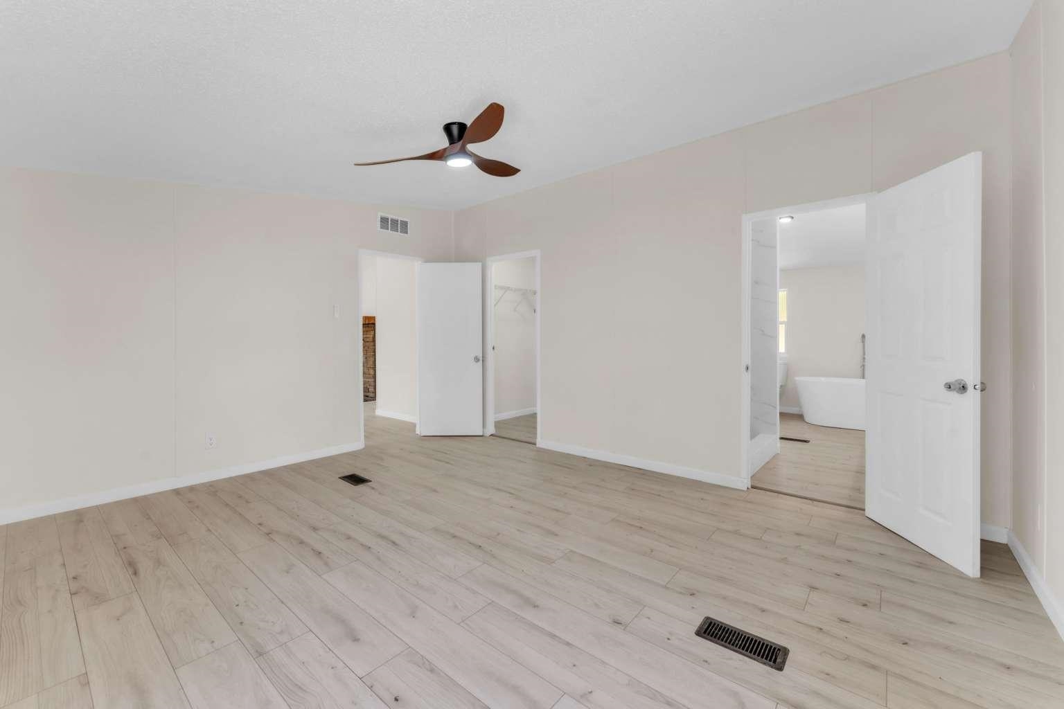 360 Hawk Hill Property Photo 16