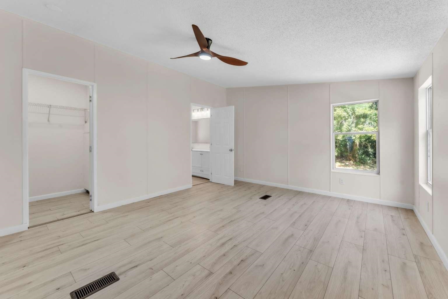 360 Hawk Hill Property Photo 17