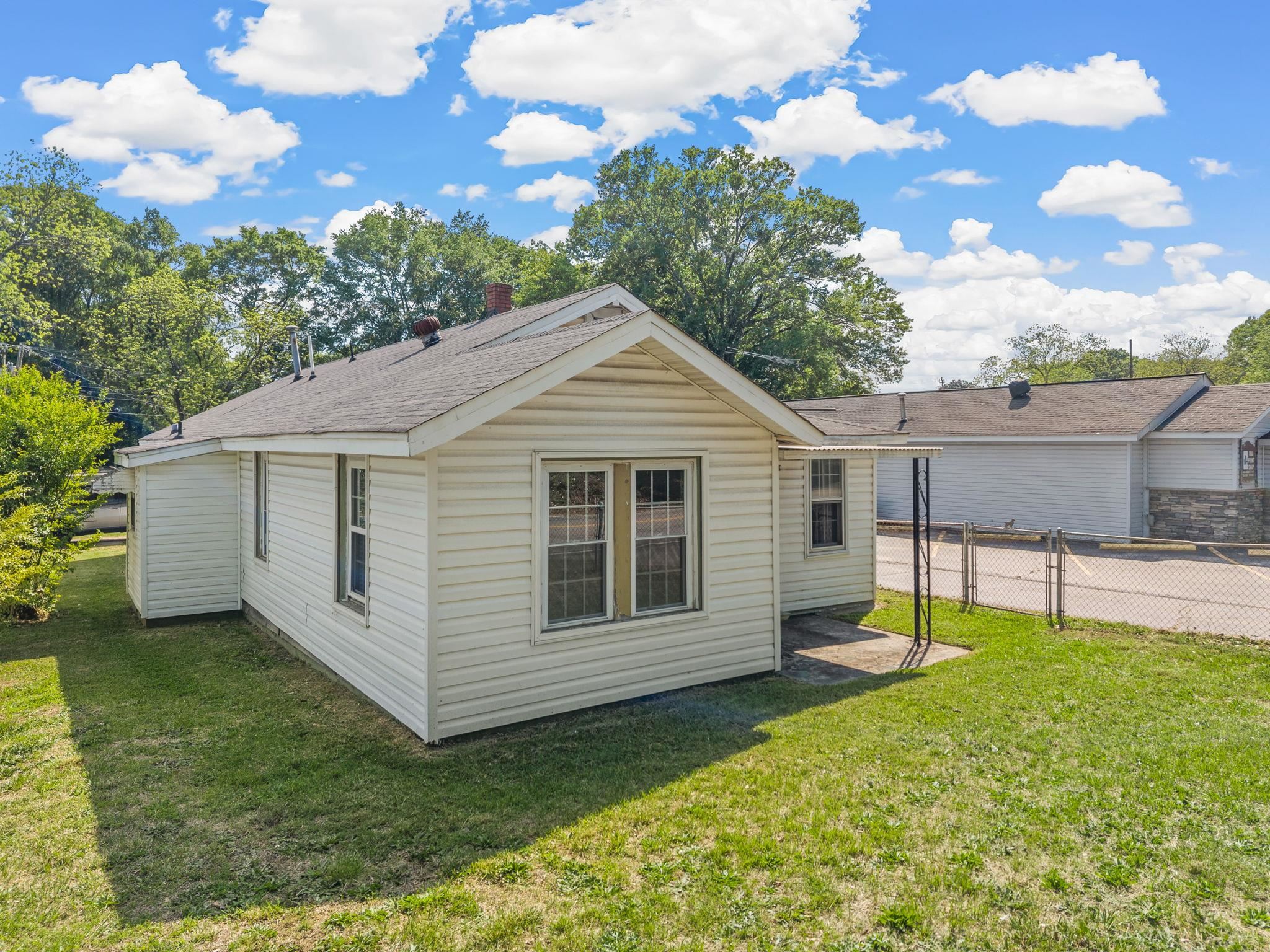 265 New Cut Road Property Photo 4