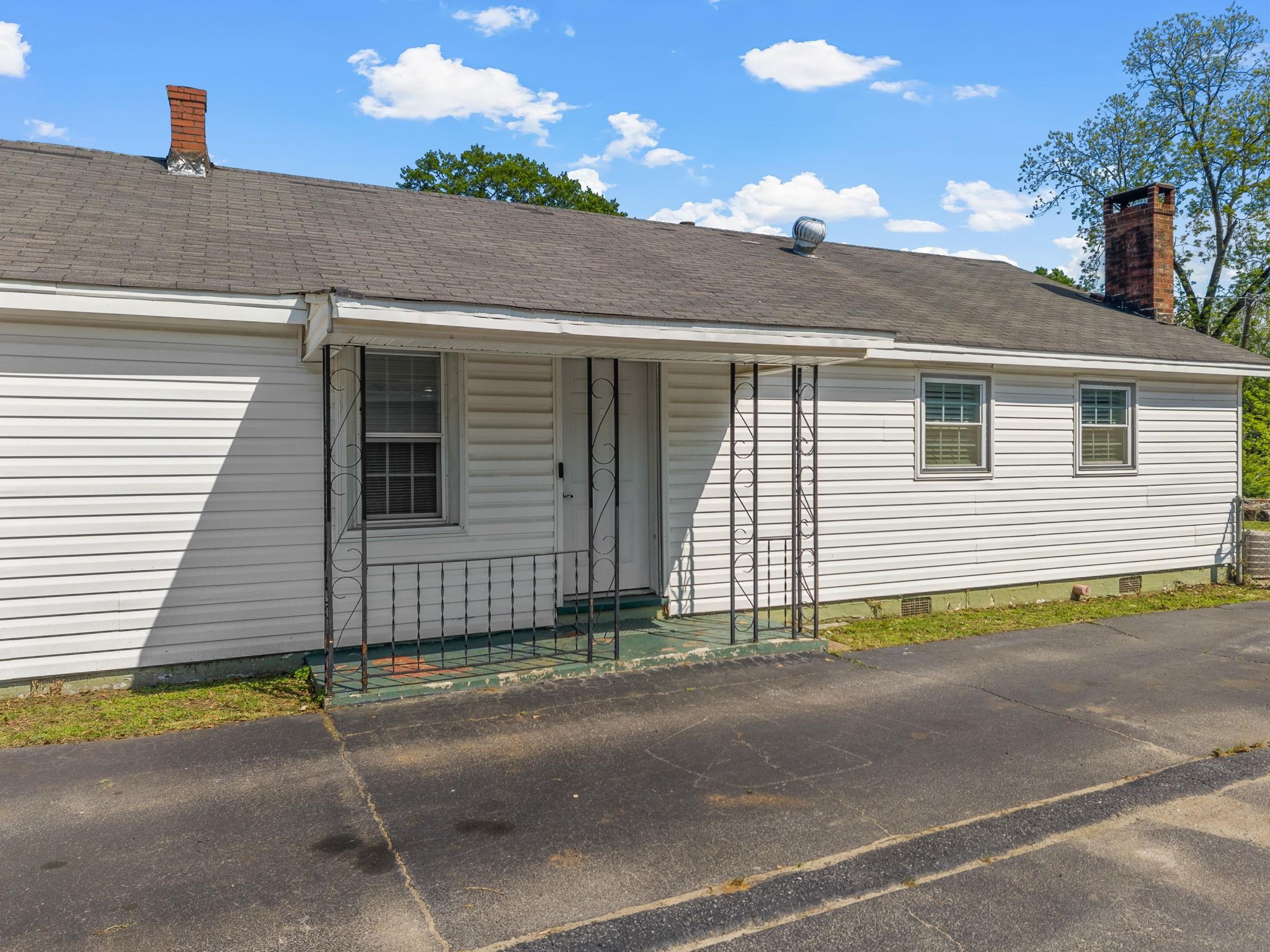 265 New Cut Road Property Photo 5