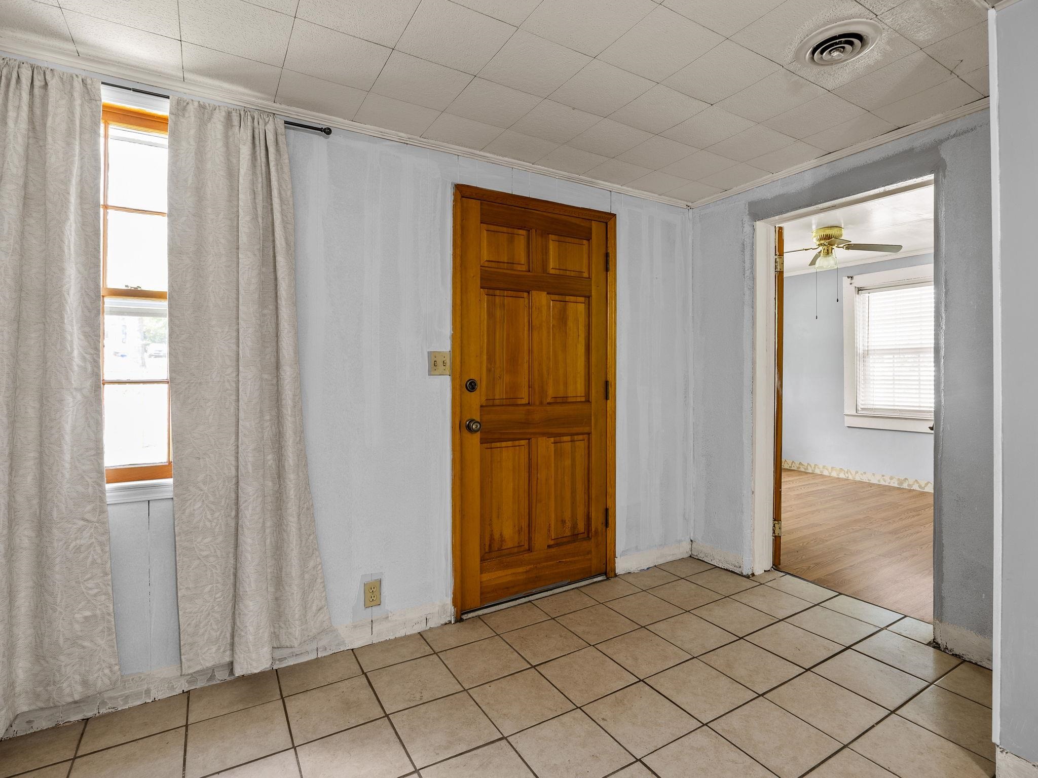 265 New Cut Road Property Photo 7