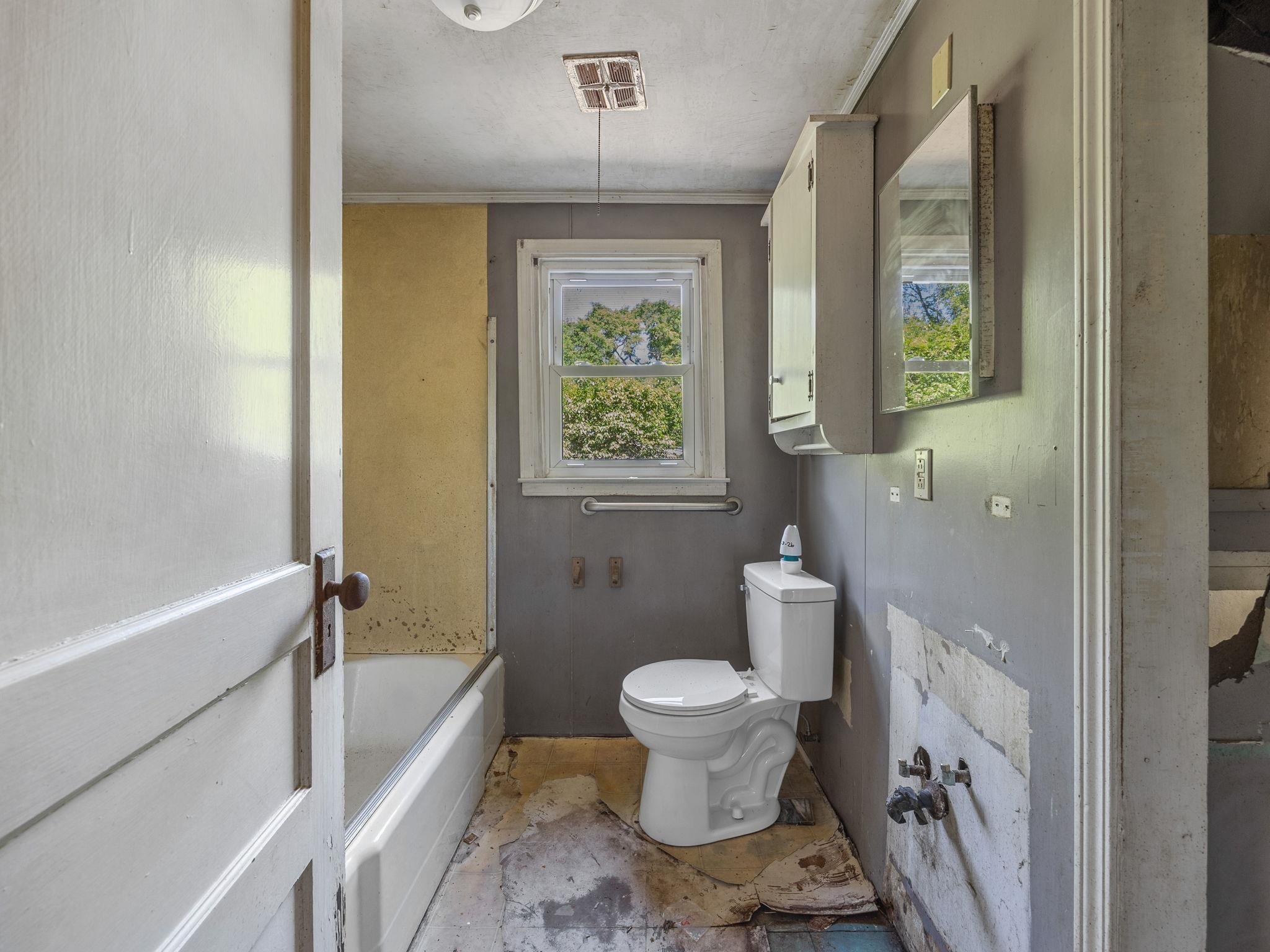 706 Marietta Street Property Photo 22