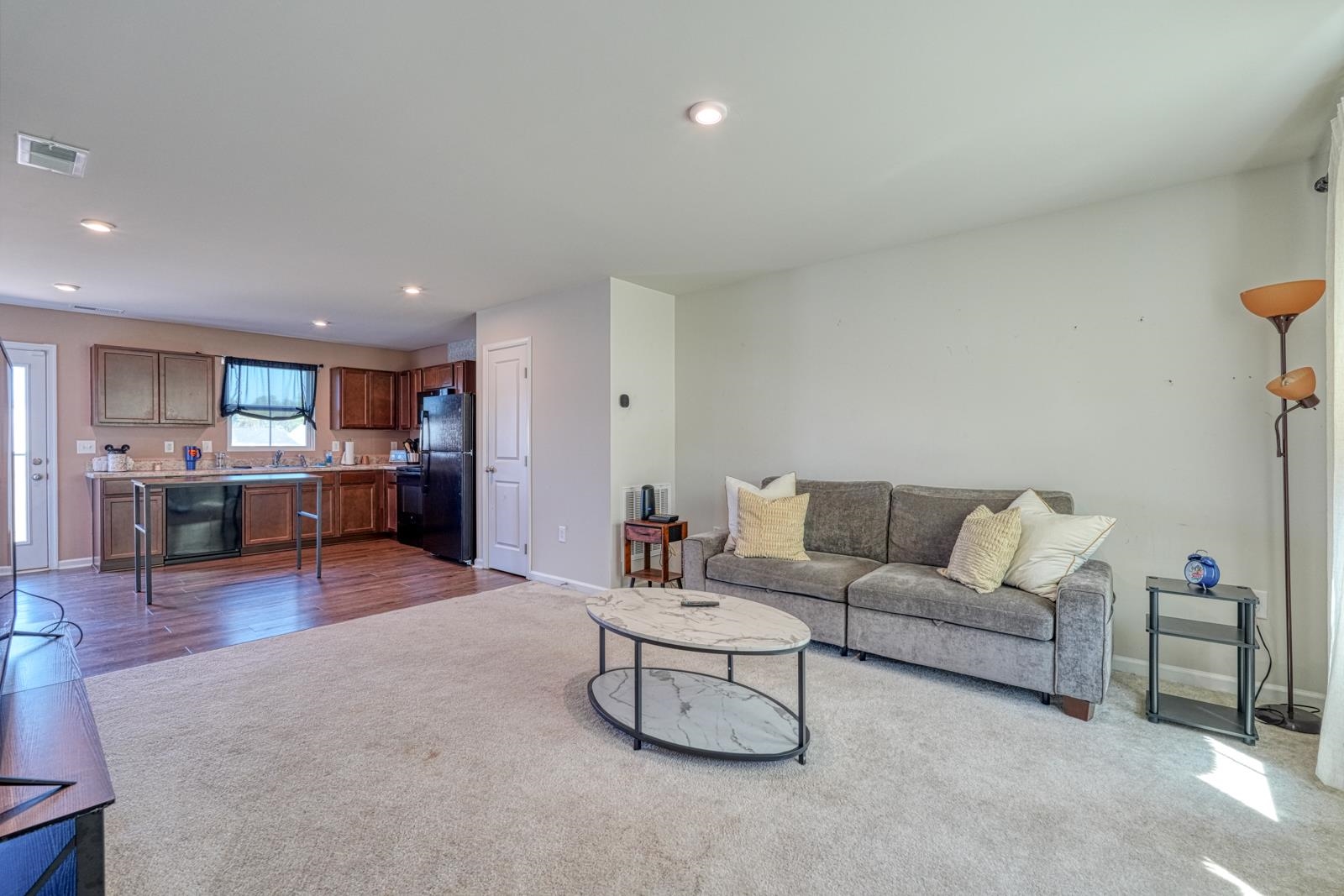 2225 Bassinger Court Property Photo 5