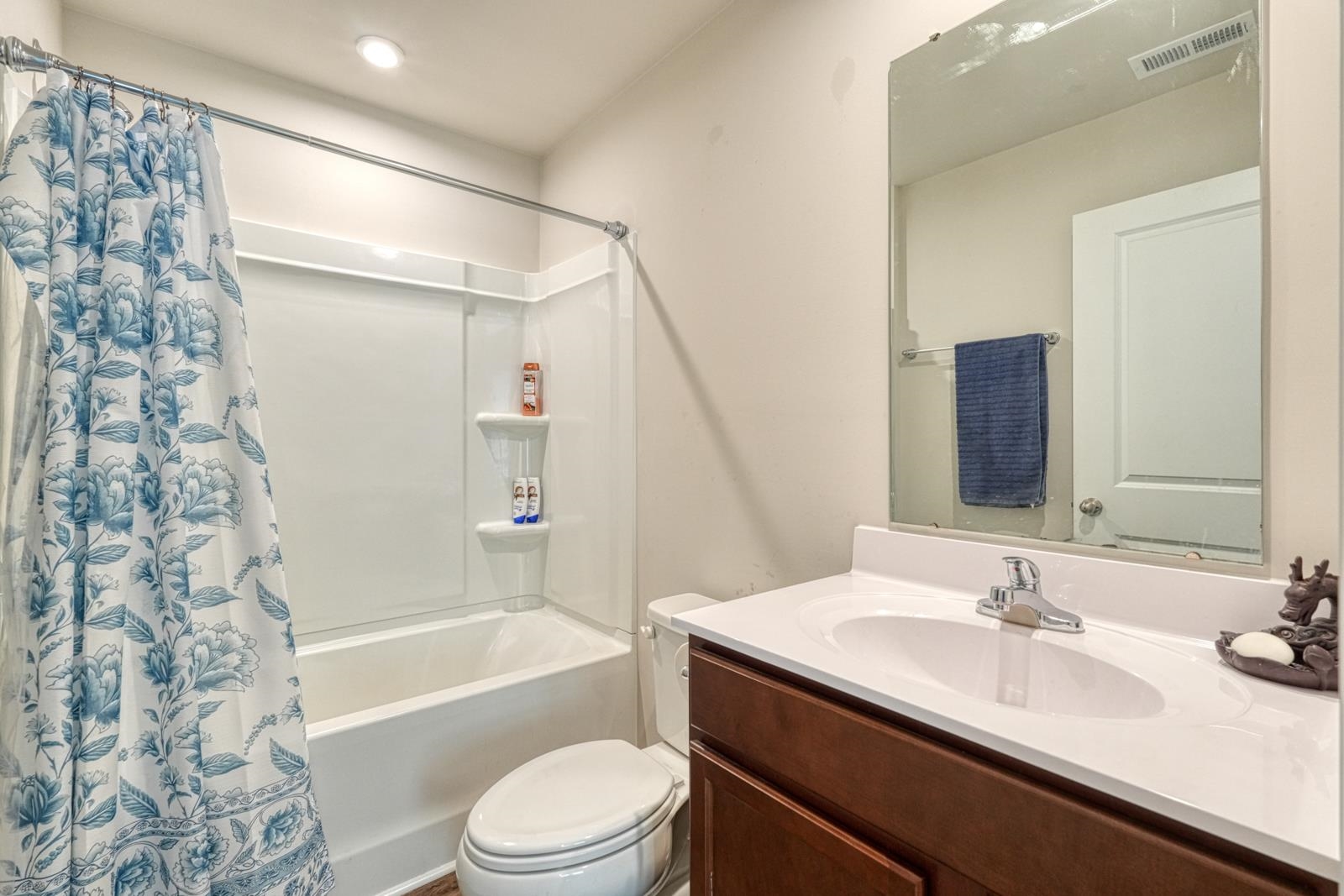 2225 Bassinger Court Property Photo 12