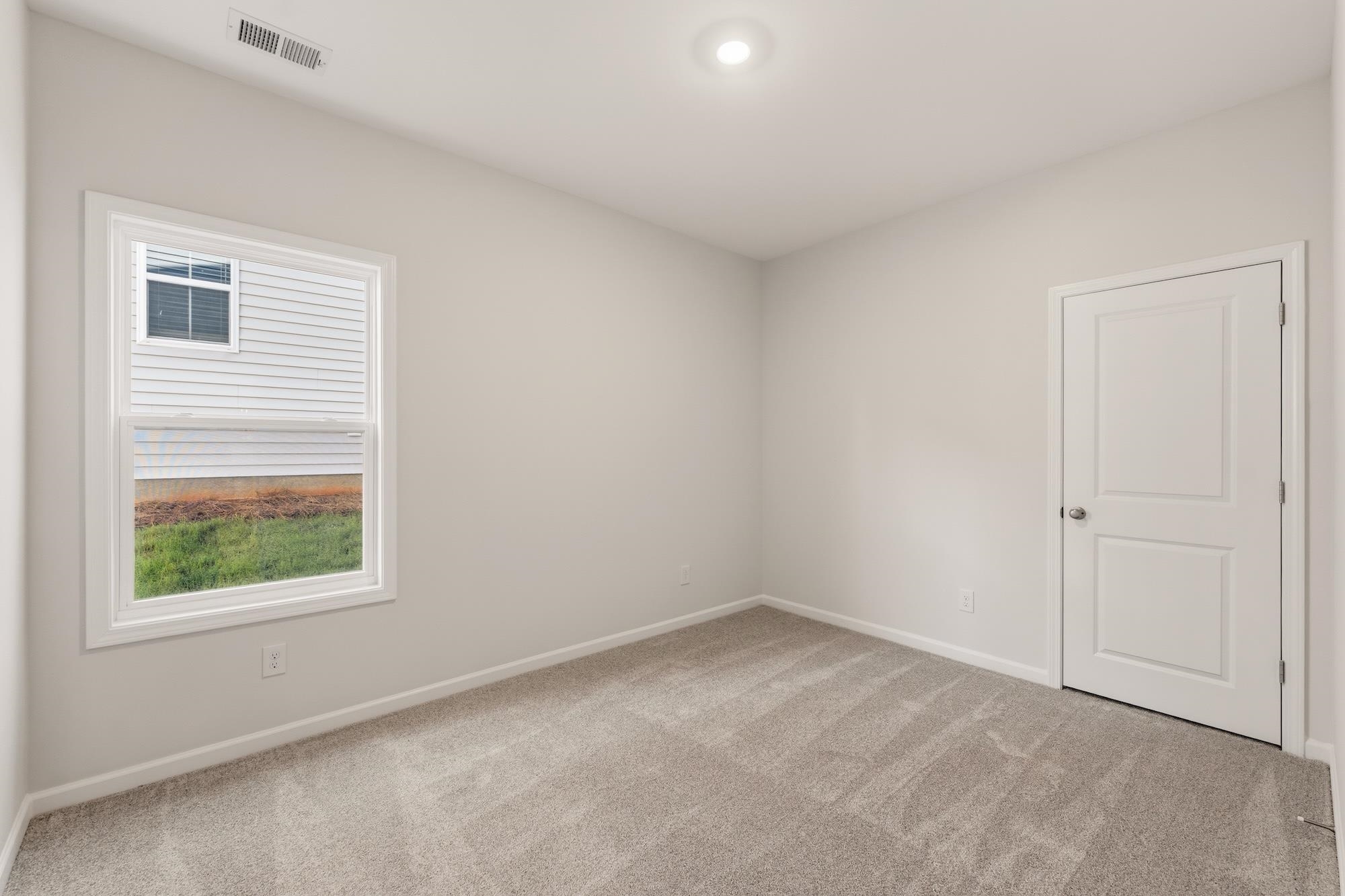 7055 New Horizons Lane Property Photo 16