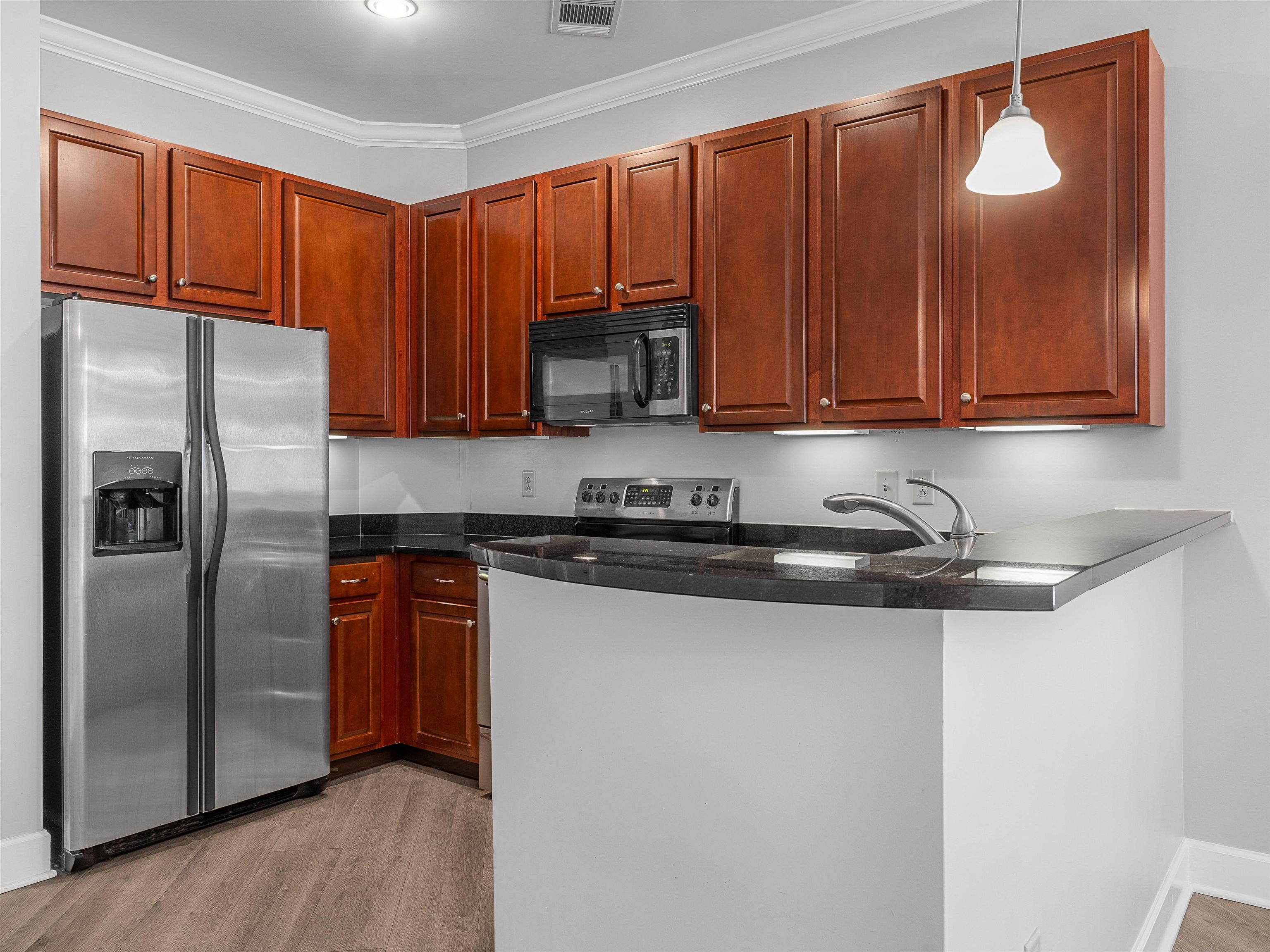 155 E Broad Street Property Photo 14