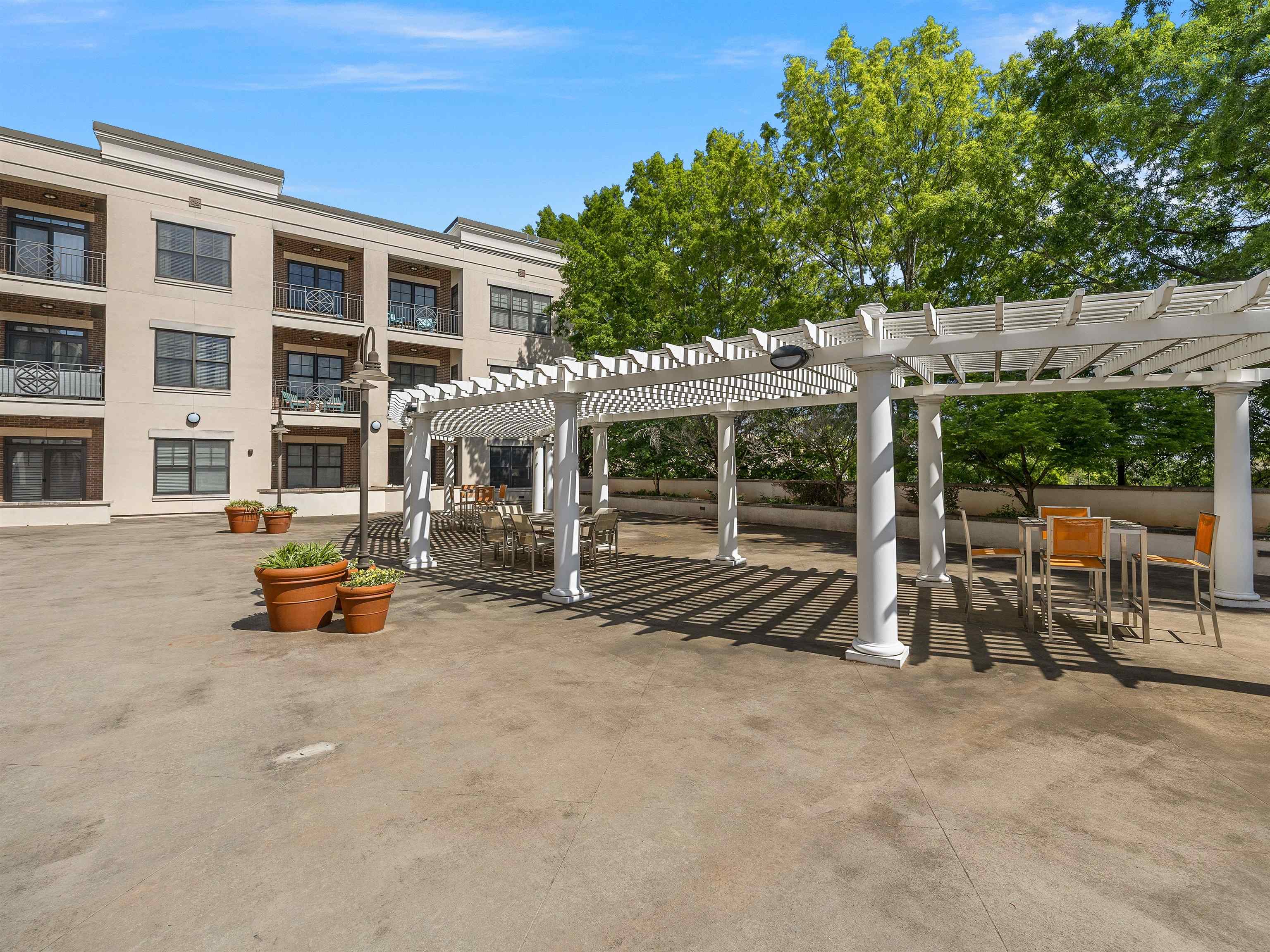 155 E Broad Street Property Photo 31