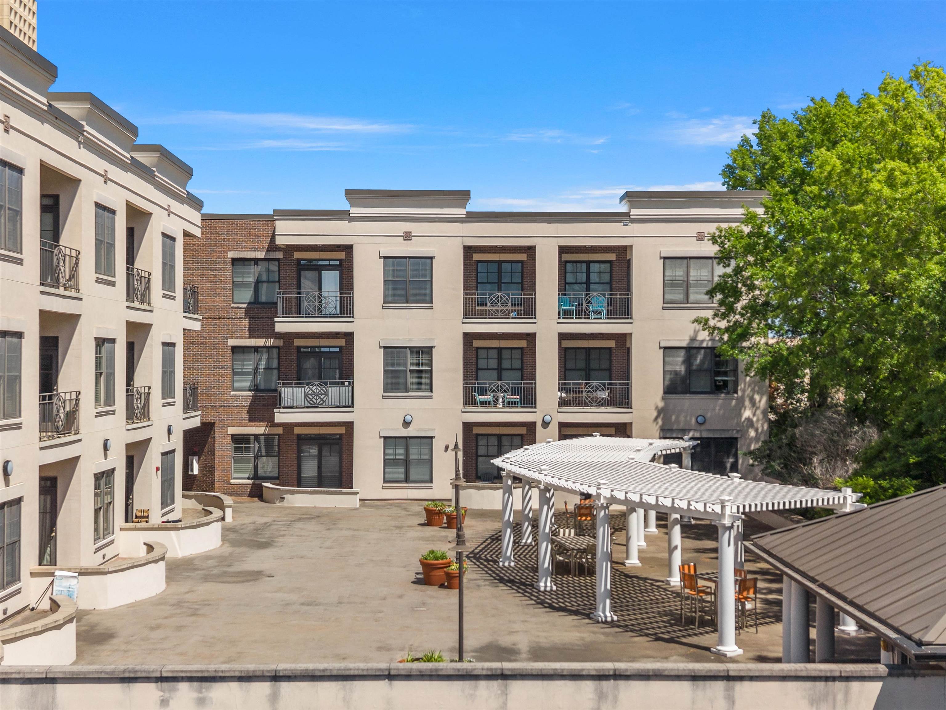 155 E Broad Street Property Photo 34
