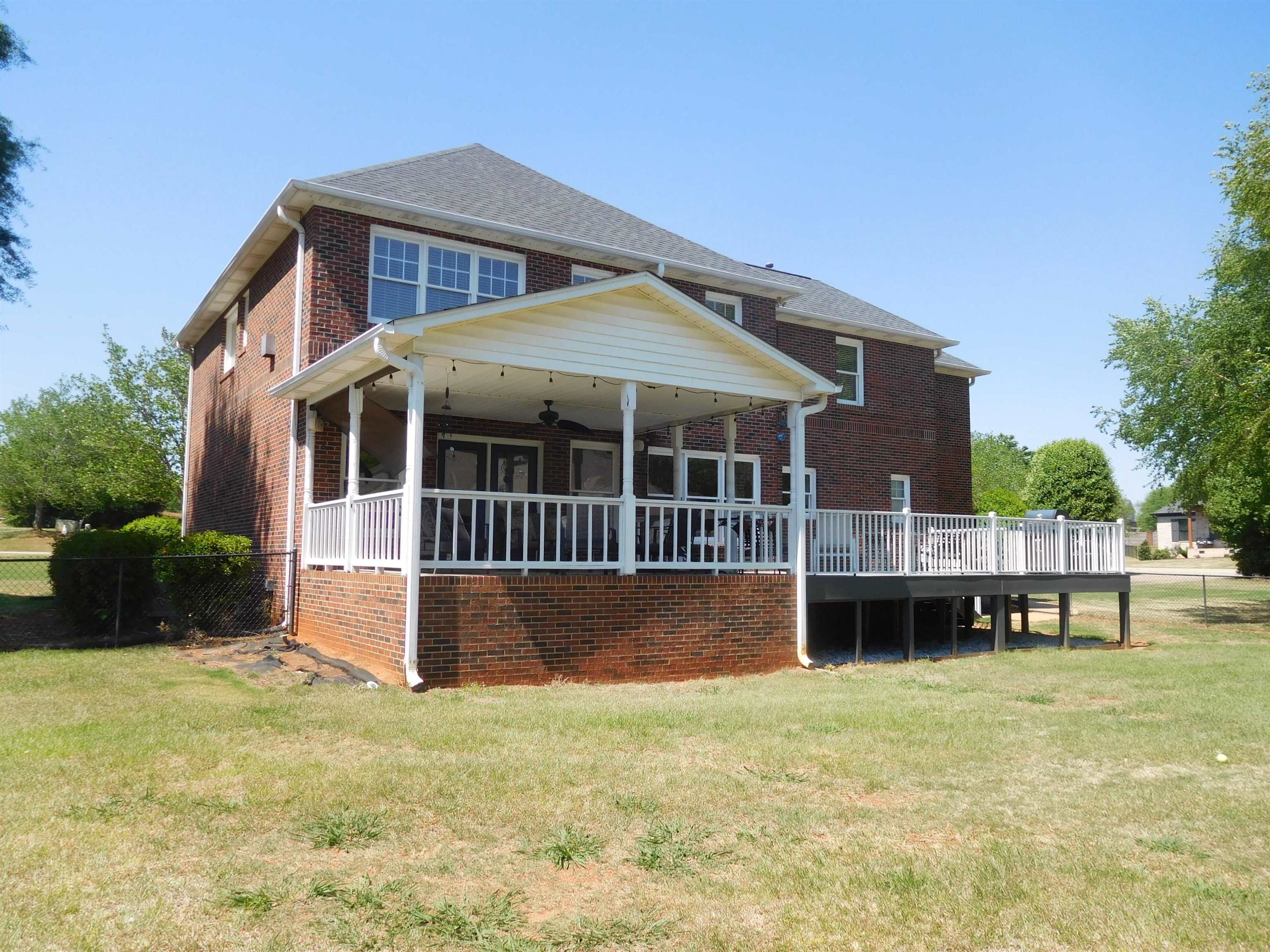 106 Hampton Drive Property Photo 26