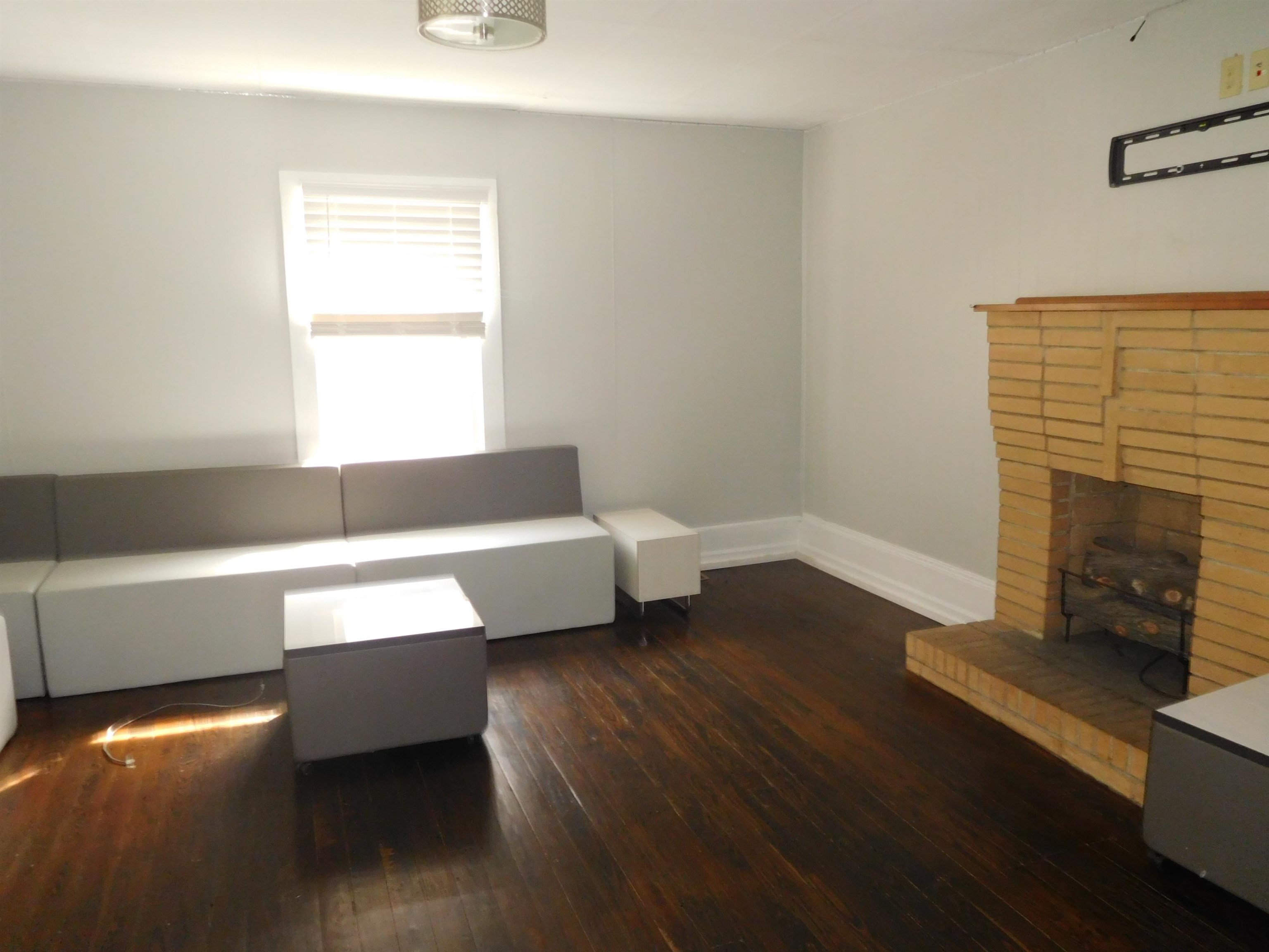 136 Hetty Hill Street Street Property Photo 2