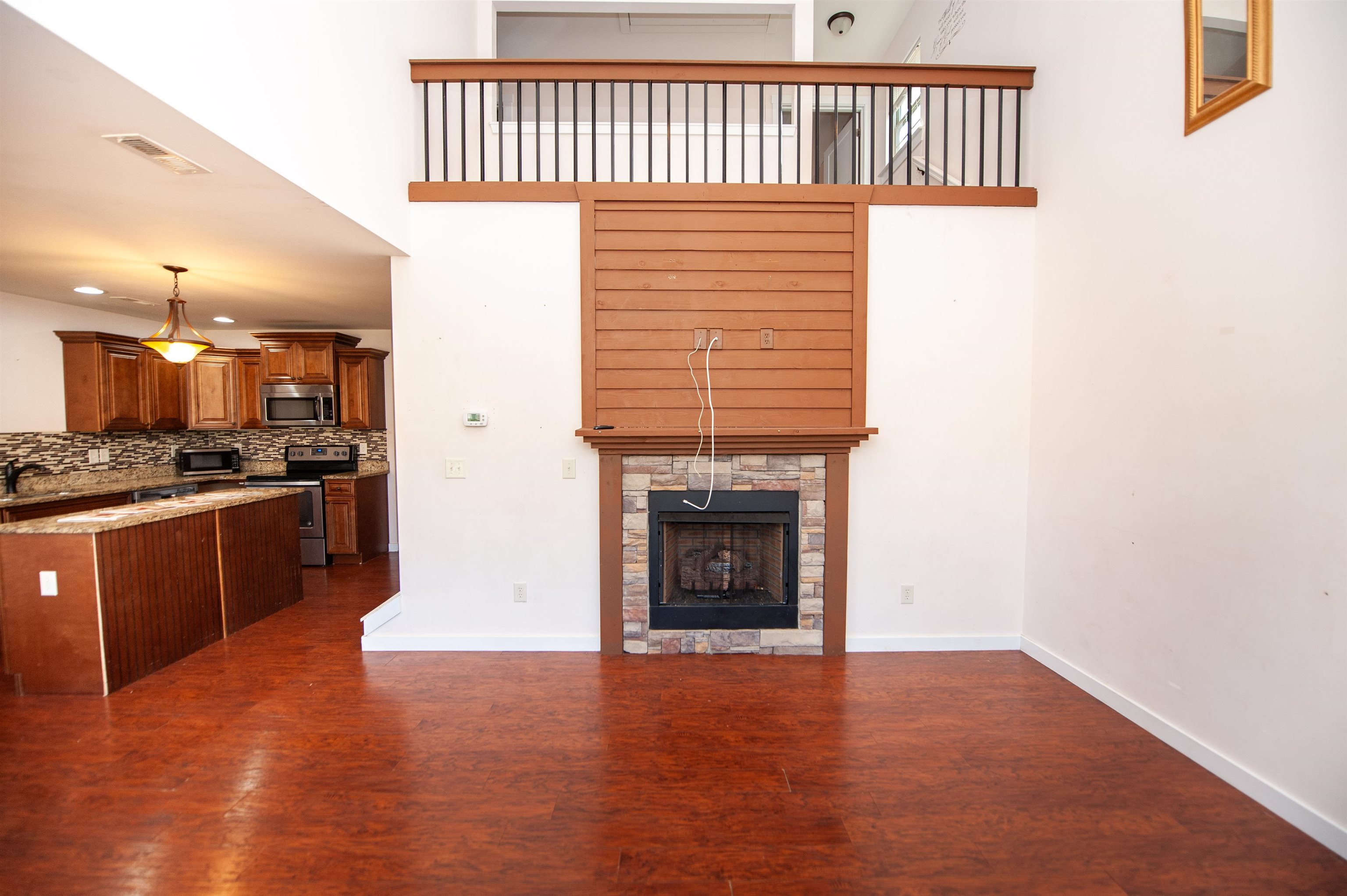 140 Manor House Lane Property Photo 3
